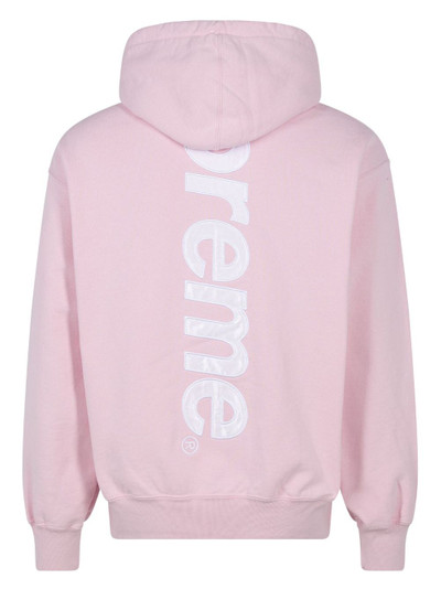 Supreme satin appliquÃ© "FW23 - Light Pink" hoodie outlook