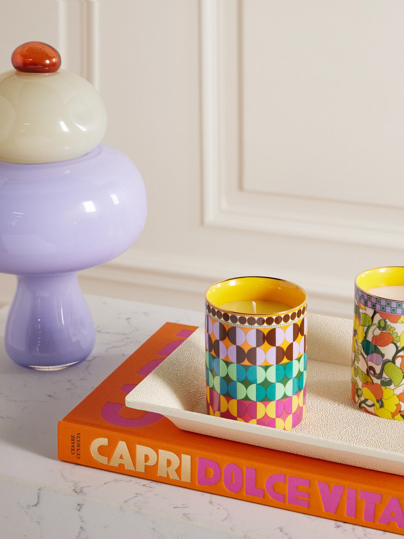 La DoubleJ Scented Candle outlook