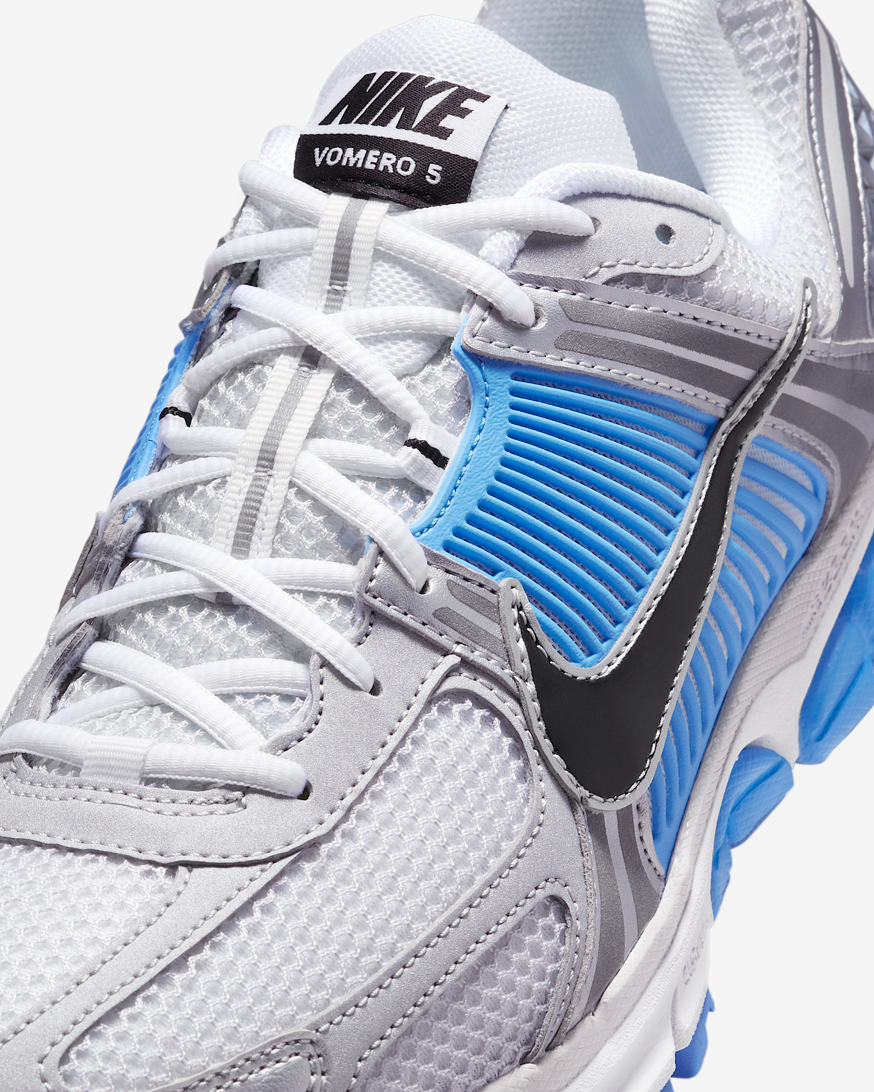 Nike Zoom Vomero 5 Men's Shoes - 7