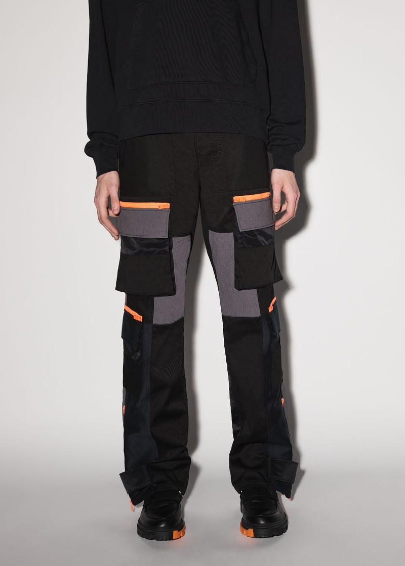AMIRI PARACHUTE PANTS outlook