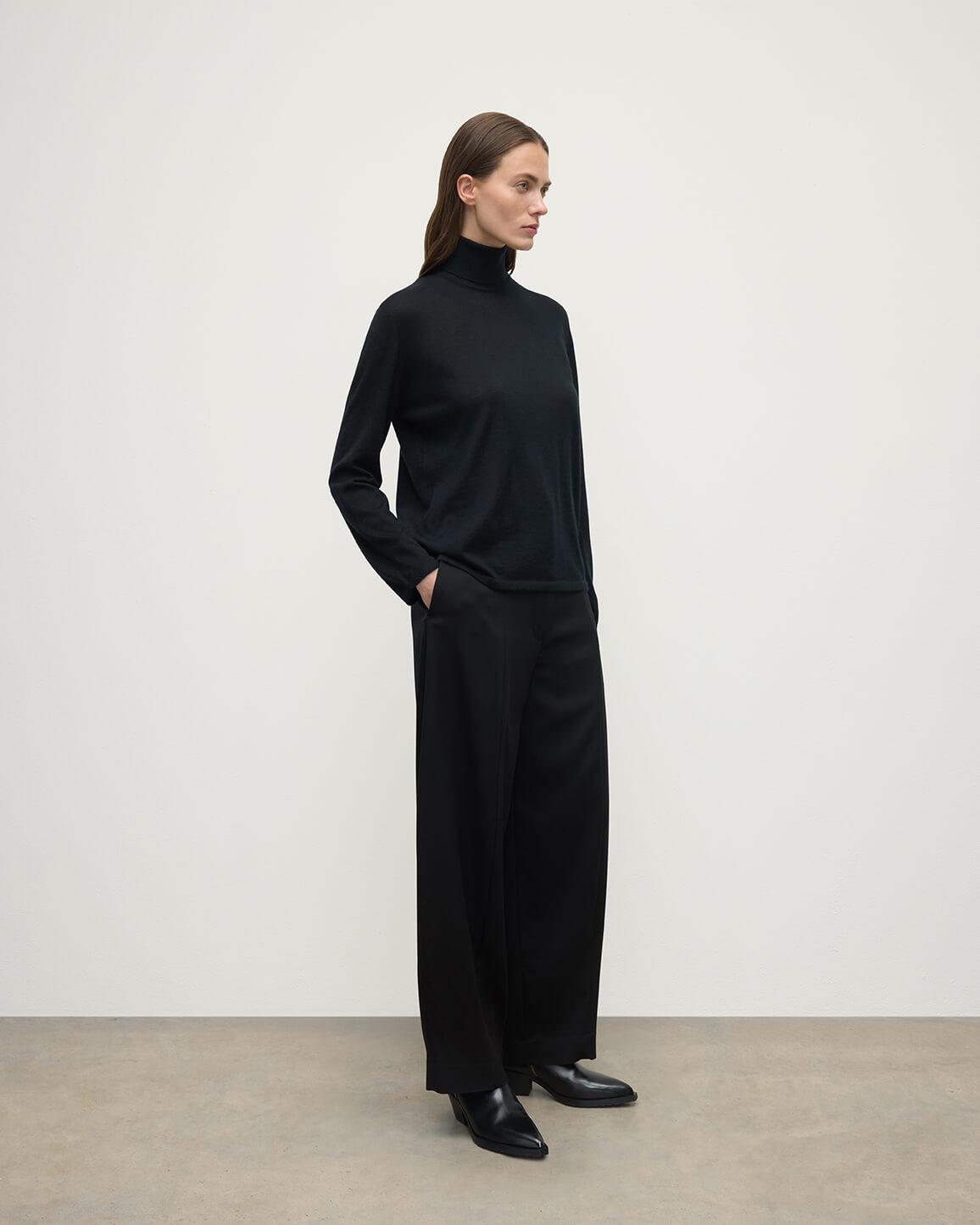 Superfine Cashmere Black Roll Neck Jumper - 3