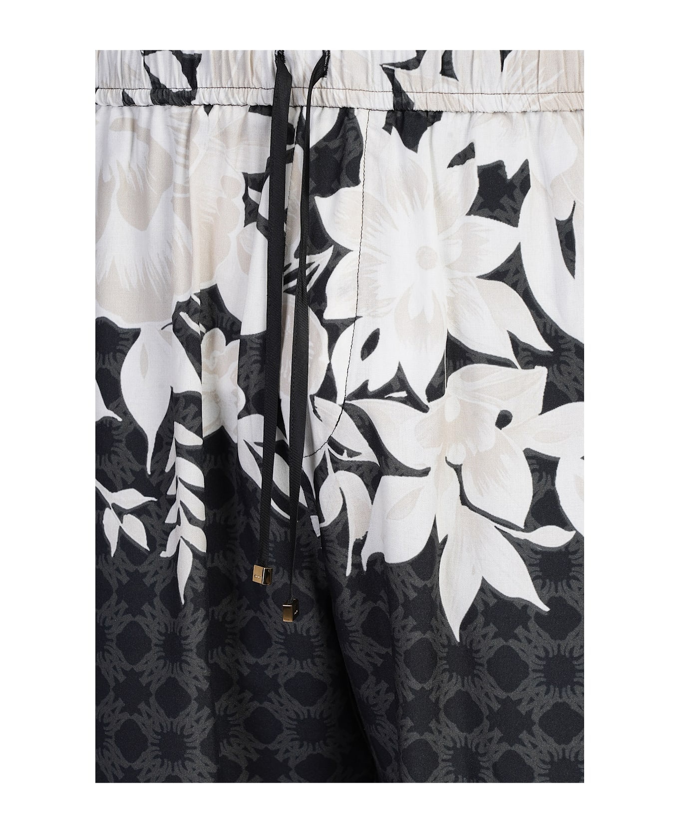 Shorts In Black Viscose - 5