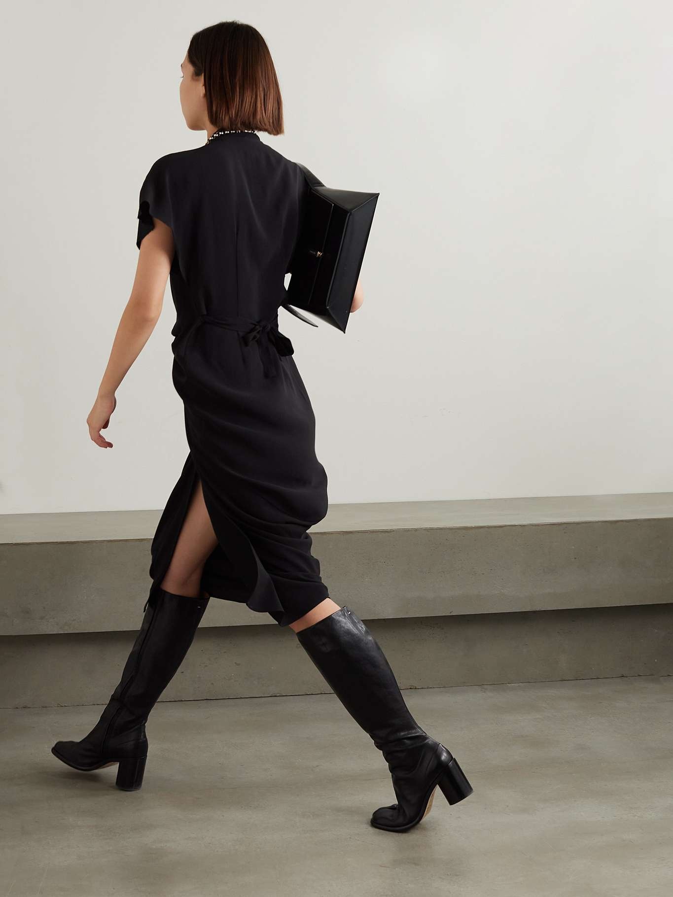 Gathered wrap-effect crepe midi dress - 3