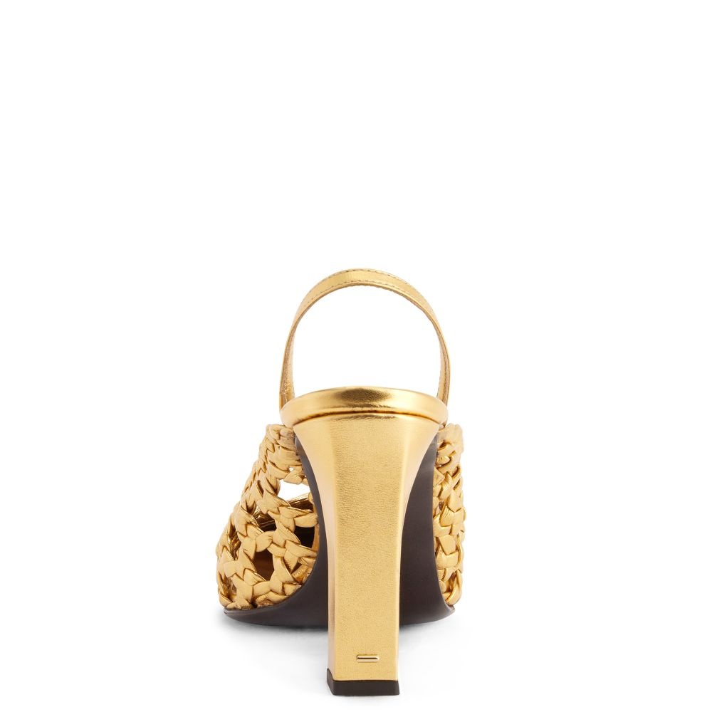 Brendha Cage 90 - 4