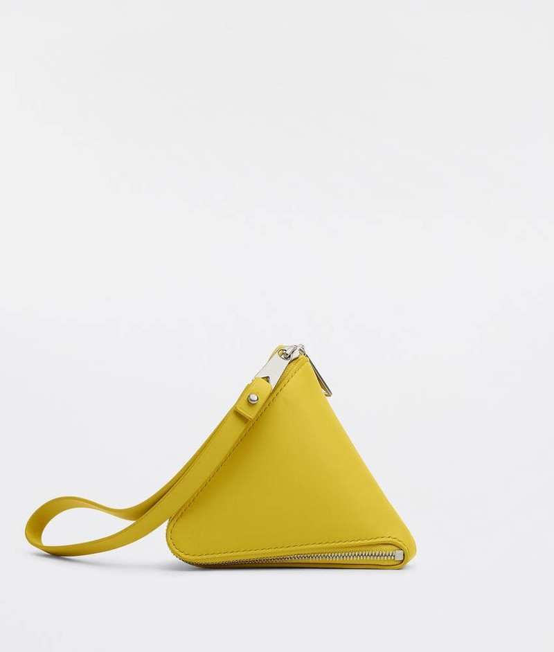 Bottega Veneta pyramid case outlook