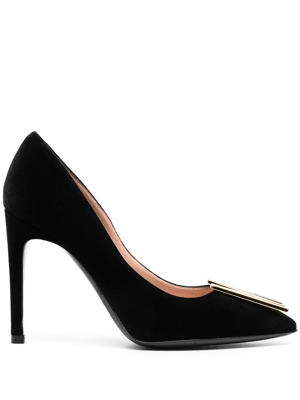 M logo pumps - 1