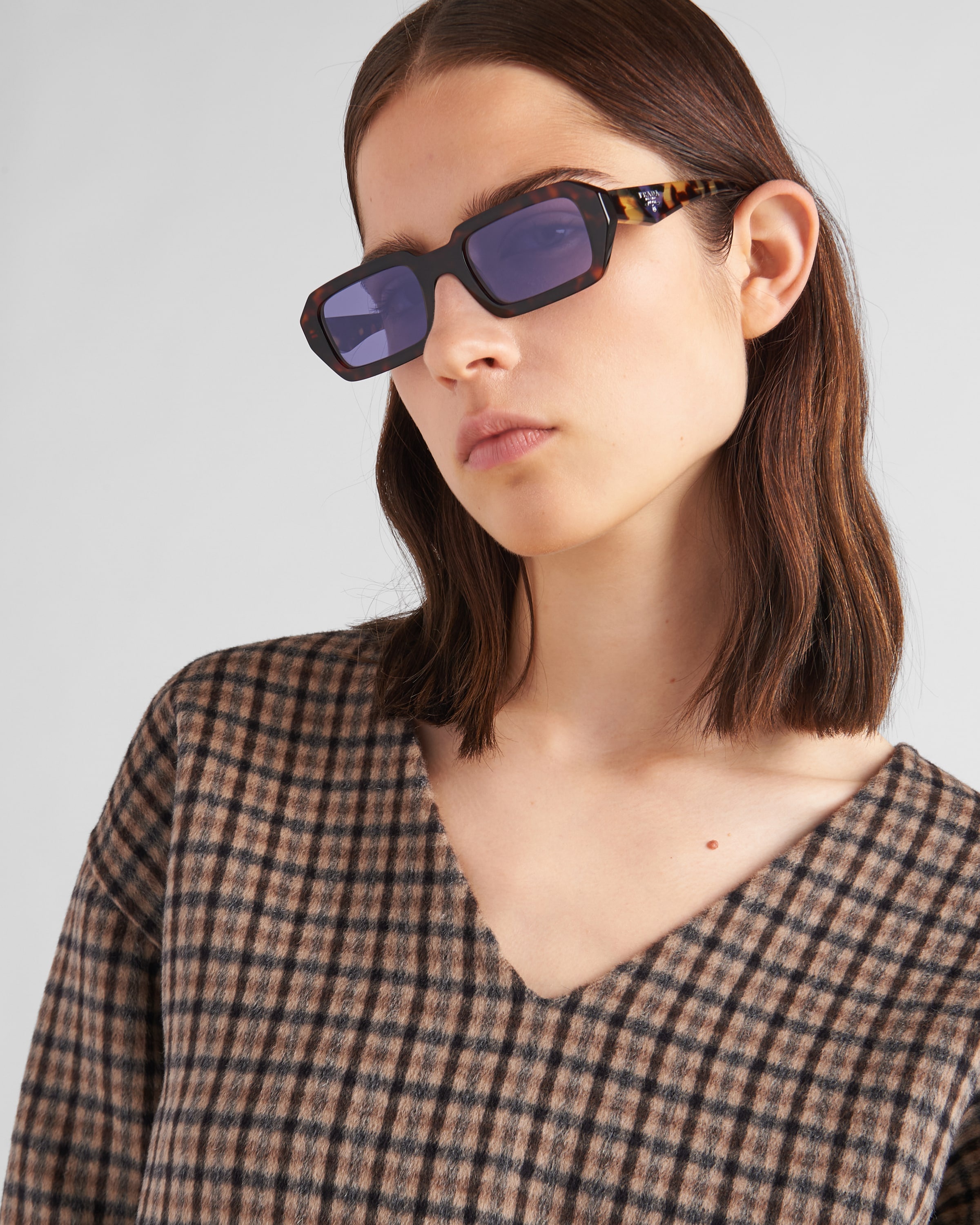 Sunglasses with Prada logo - 6