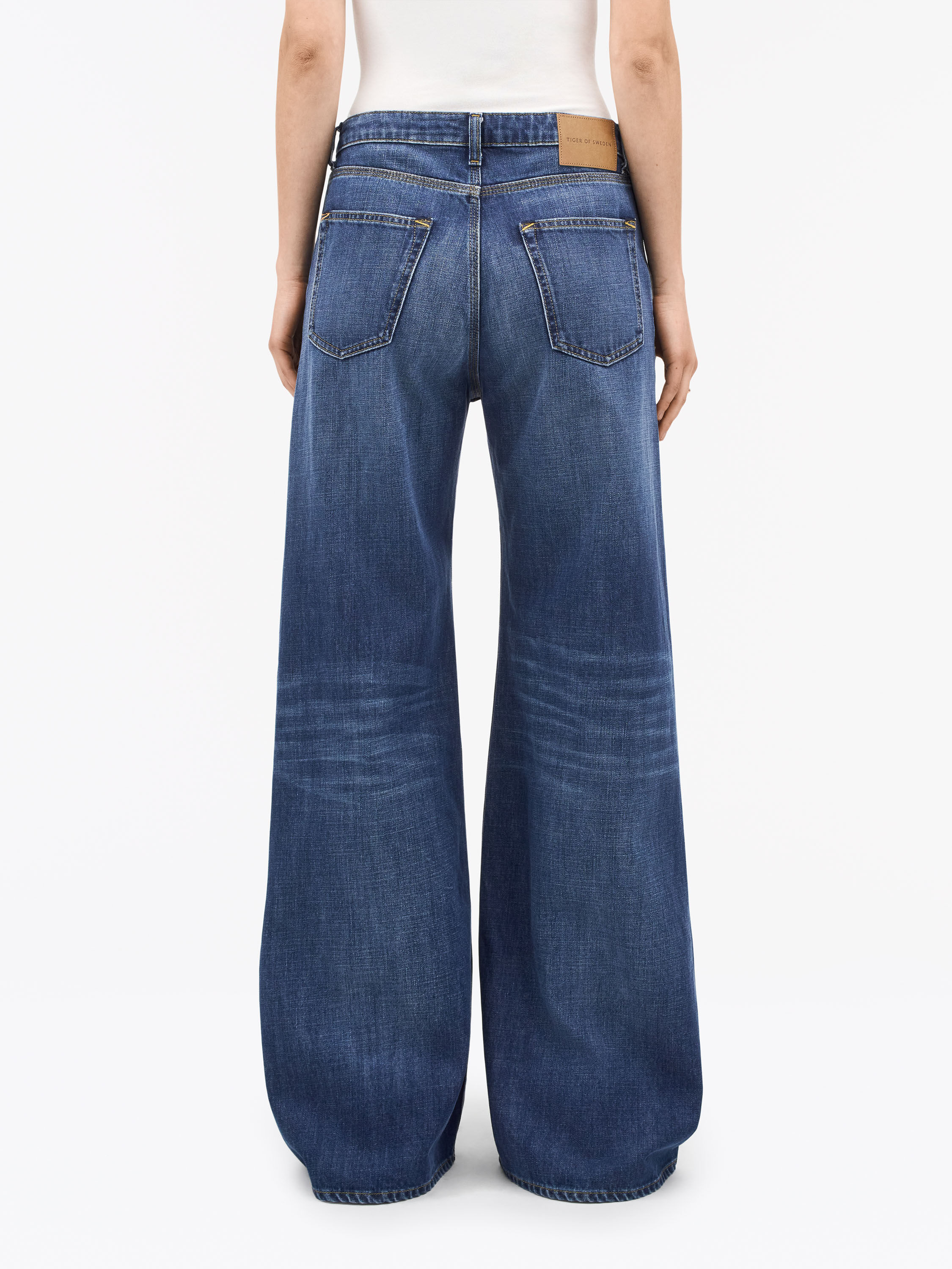 Kinne Relaxed-Fit Jeans - 5