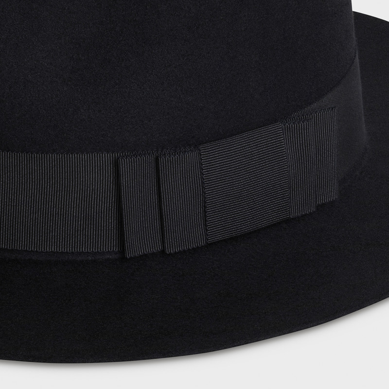 CLASSIC HAT IN FELT 4