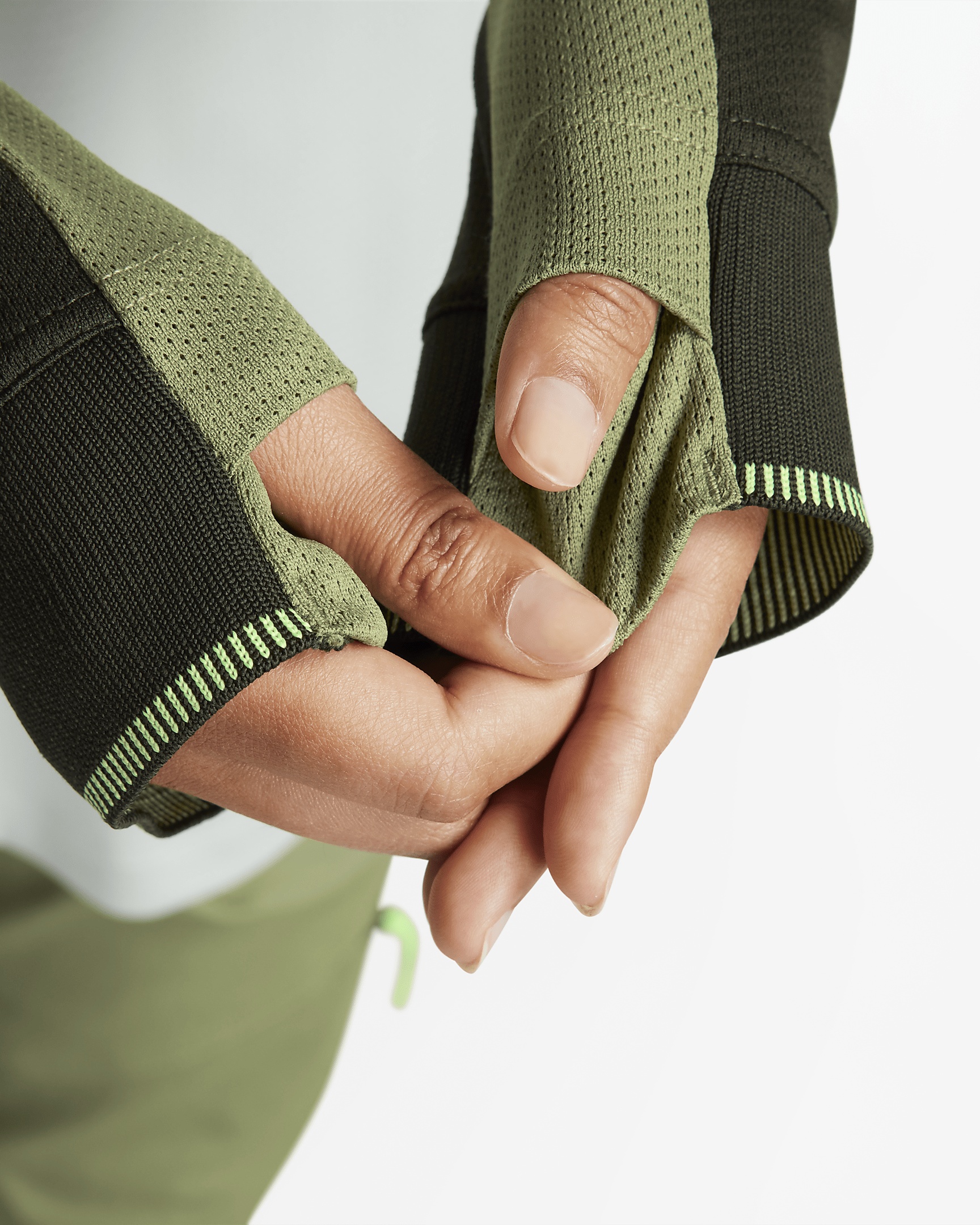 Nike ISPA Long-Sleeve Top - 8