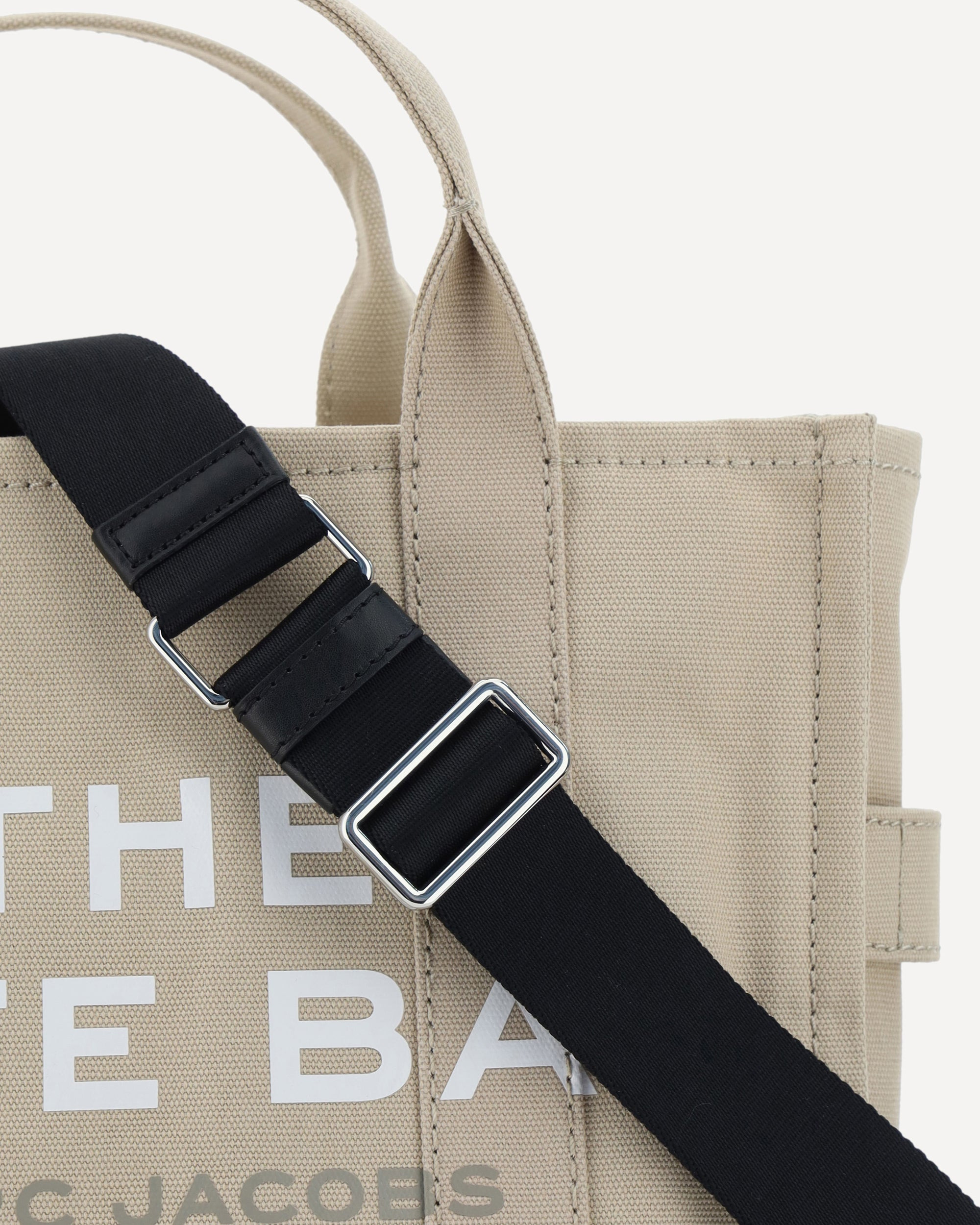 The Medium Tote Handbag - 4