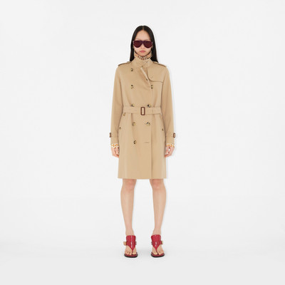 Burberry Mid-length Kensington Heritage Trench Coat outlook