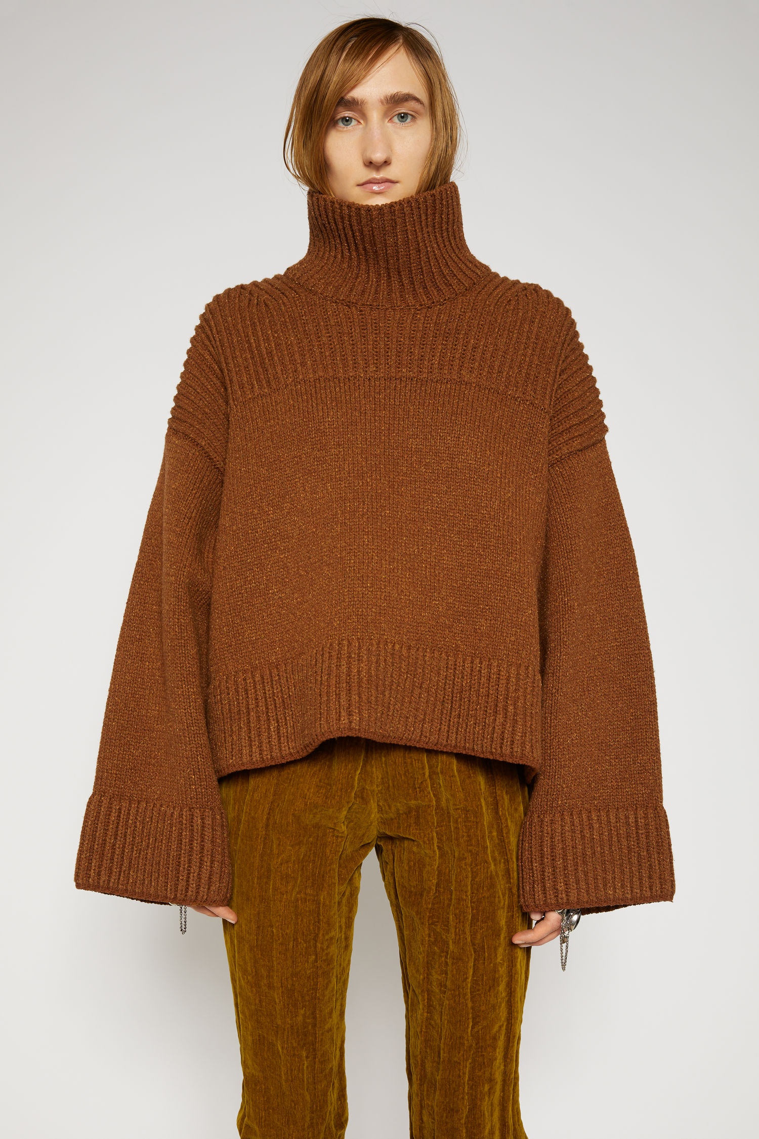 High-neck ribbed sweater almond brown - 2