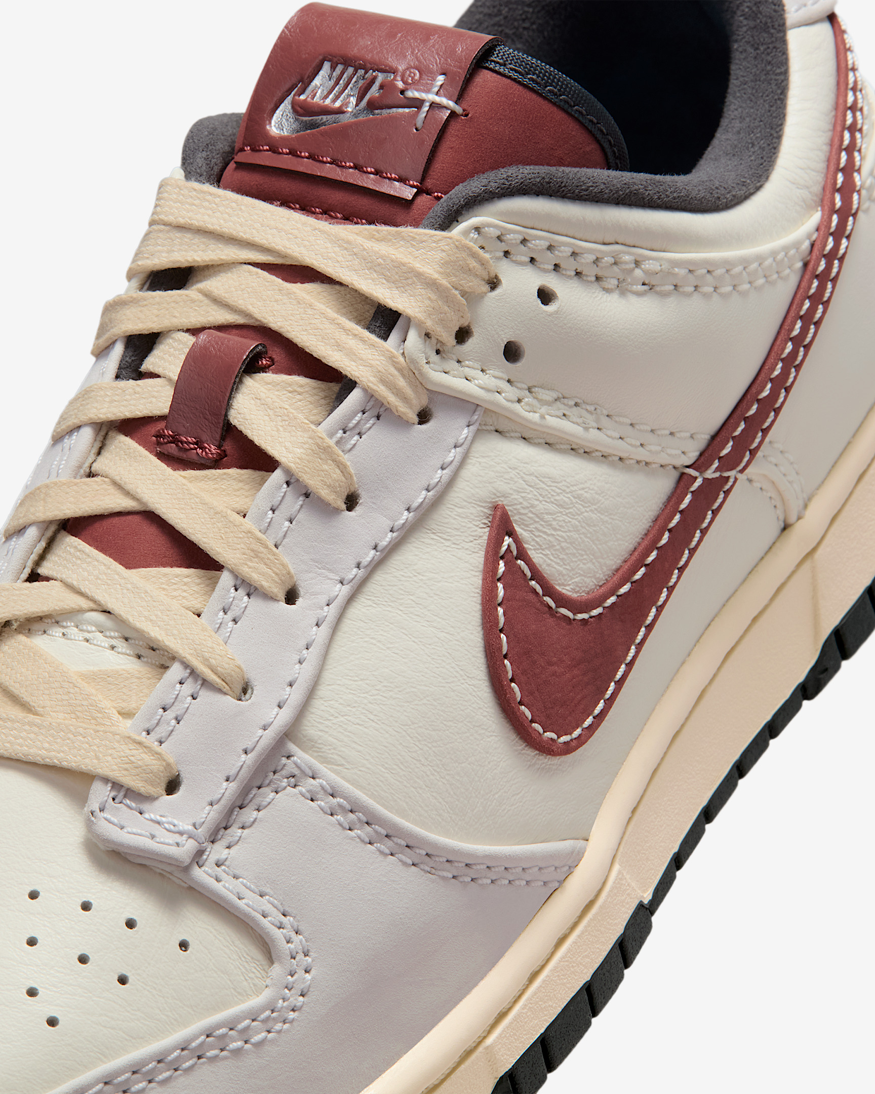 Nike Dunk Low Men's Shoes - 7