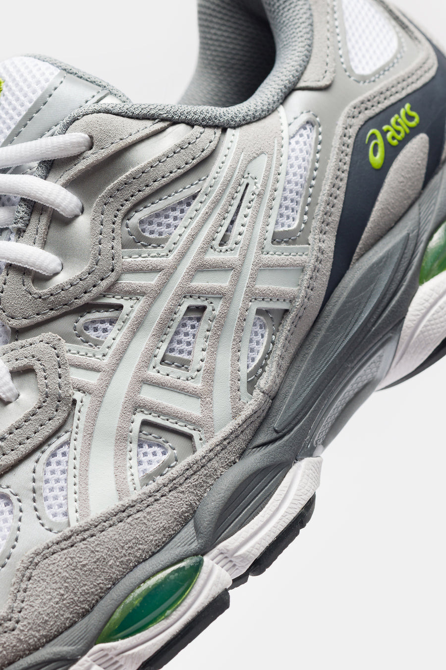 Gel-NYC Sneaker in White/Glacier Grey - 5