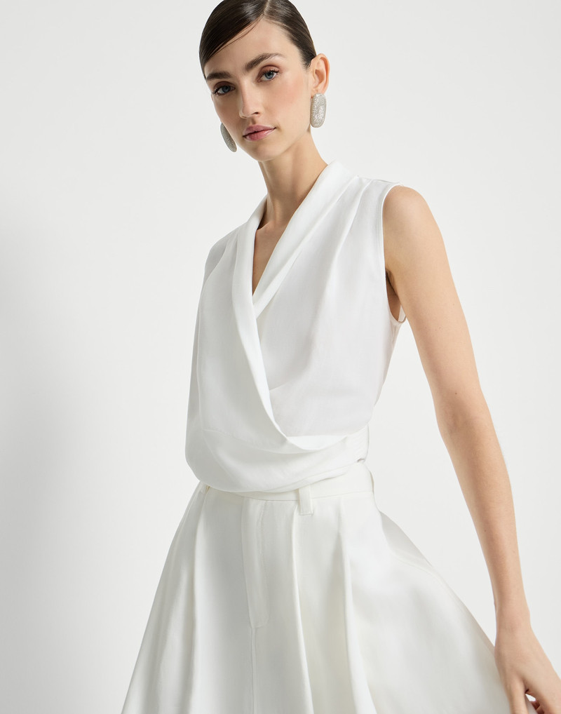 Viscose and linen fluid twill vest with monili 5