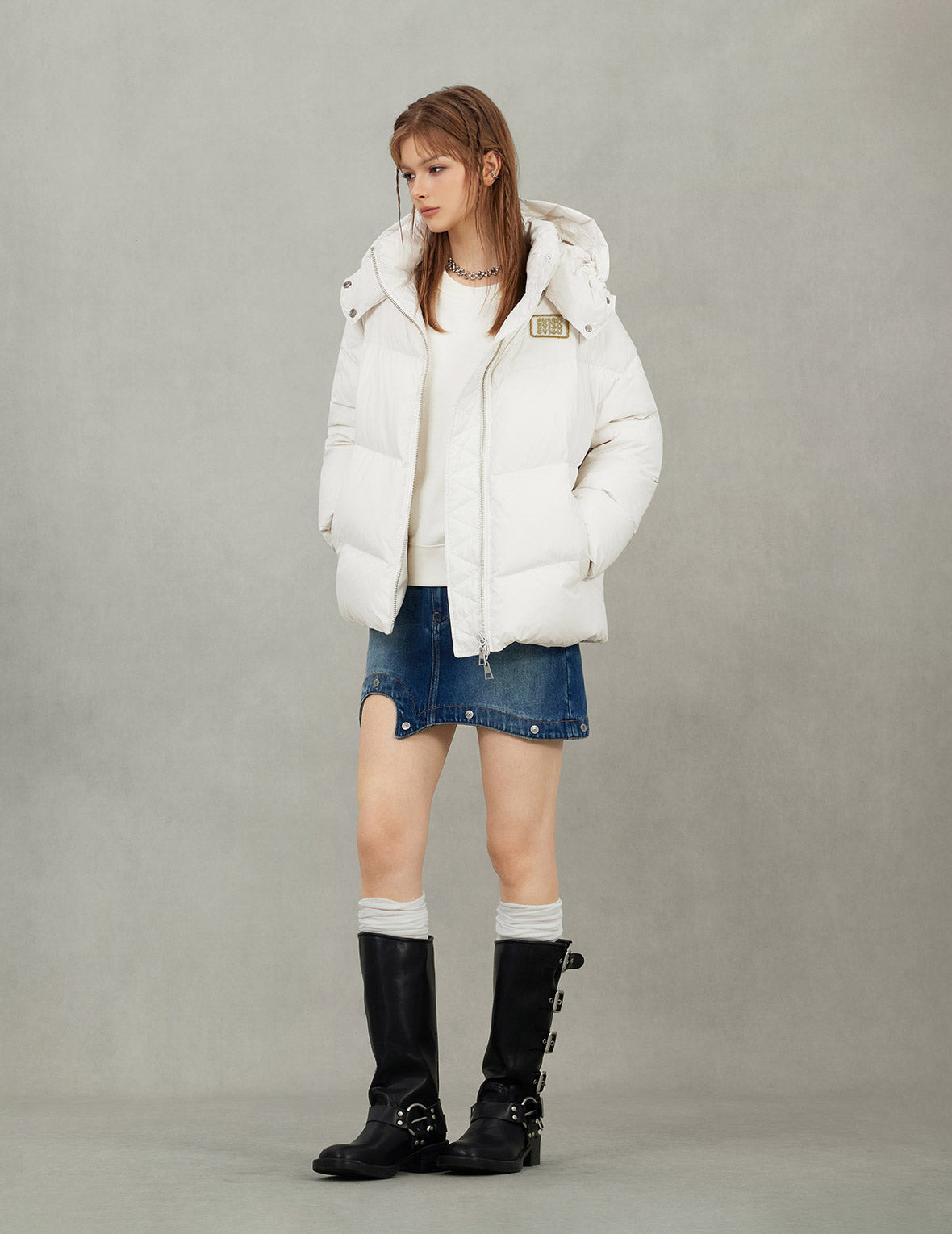 Gold-Thread Cat Appliqué Fashion Fit Down Jacket with Detachable Hood - 7