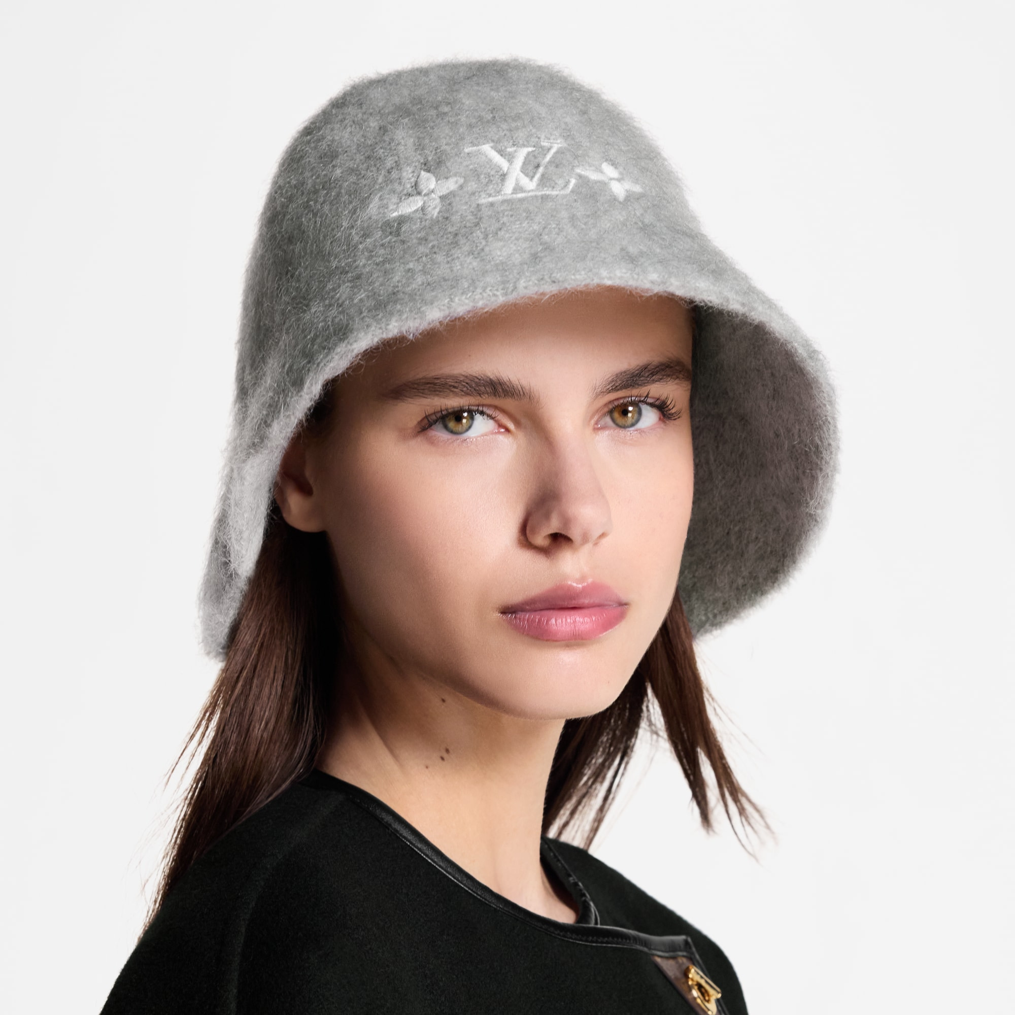 LV Fluffy Hat - 4