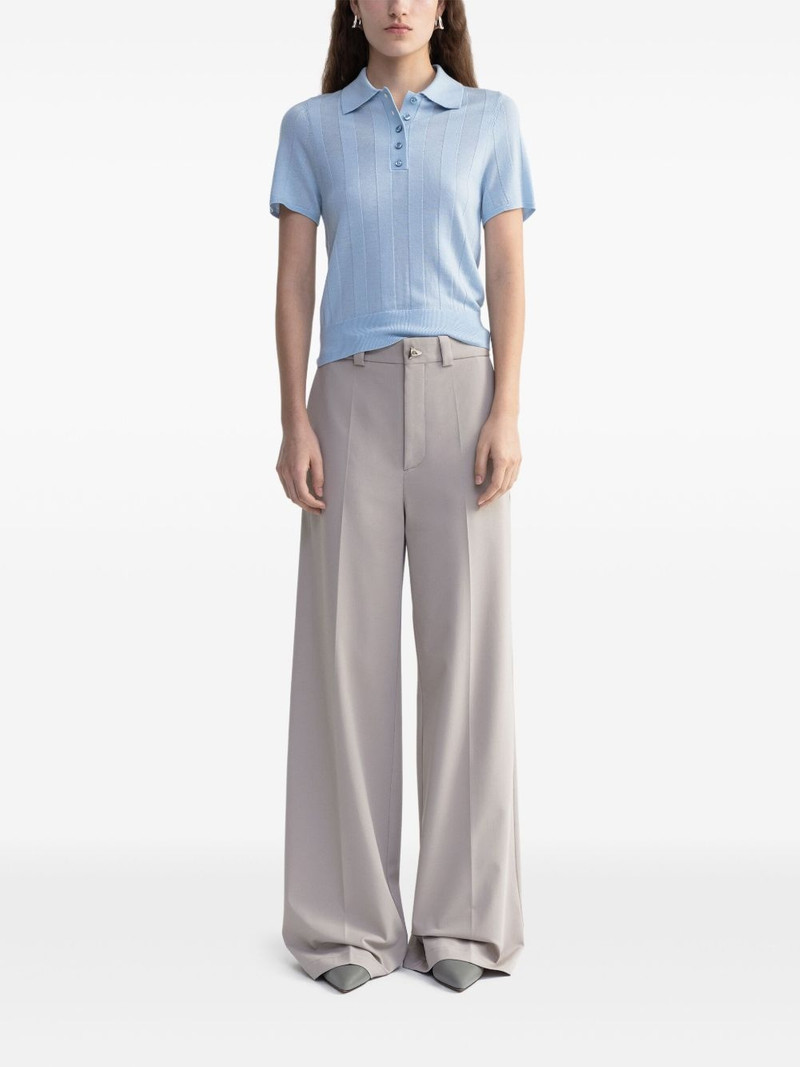 AERON Tosca top outlook