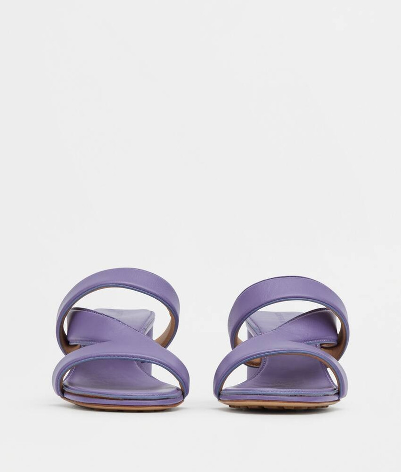 Bottega Veneta band outlook