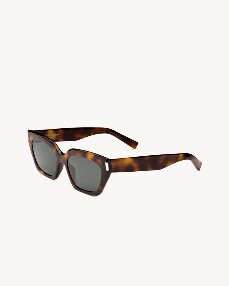 SAINT LAURENT SL 826 outlook