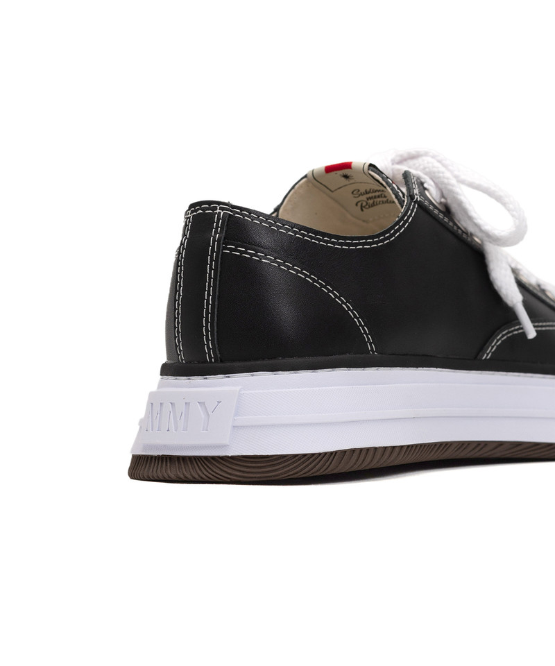 "YUCCA" OG Sole Leather Low-top Sneaker 15
