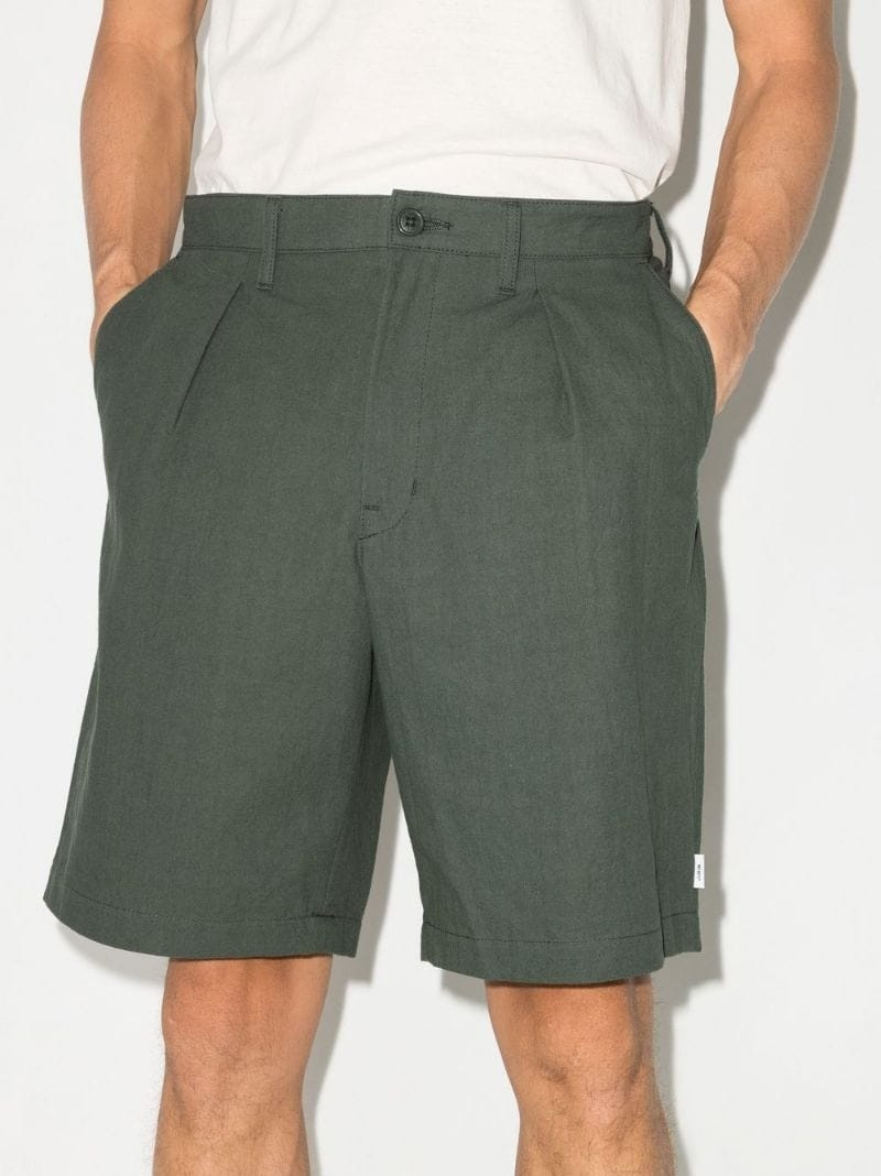 WTAPS logo-patch Bermuda shorts outlook