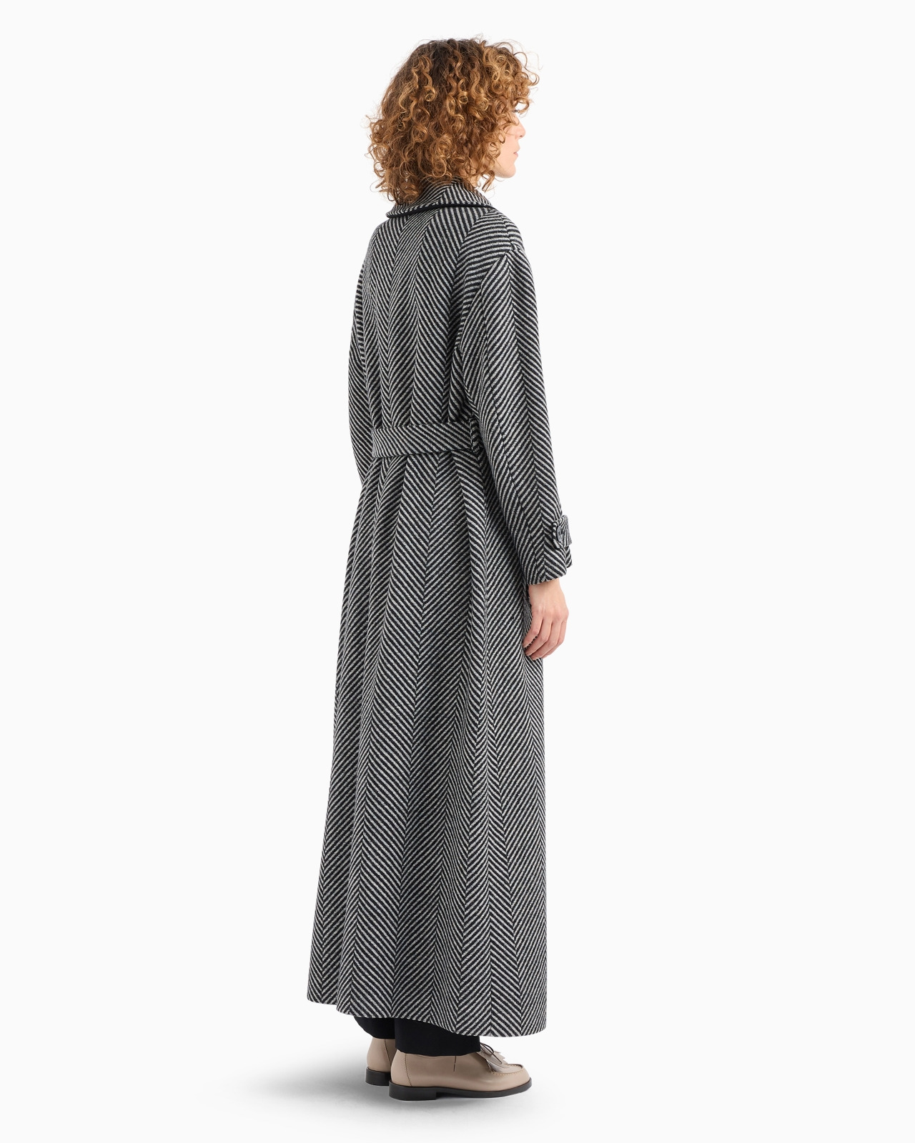 Long, double-breasted coat in a virgin wool blend with two-tone oversize-chevron motif - 3