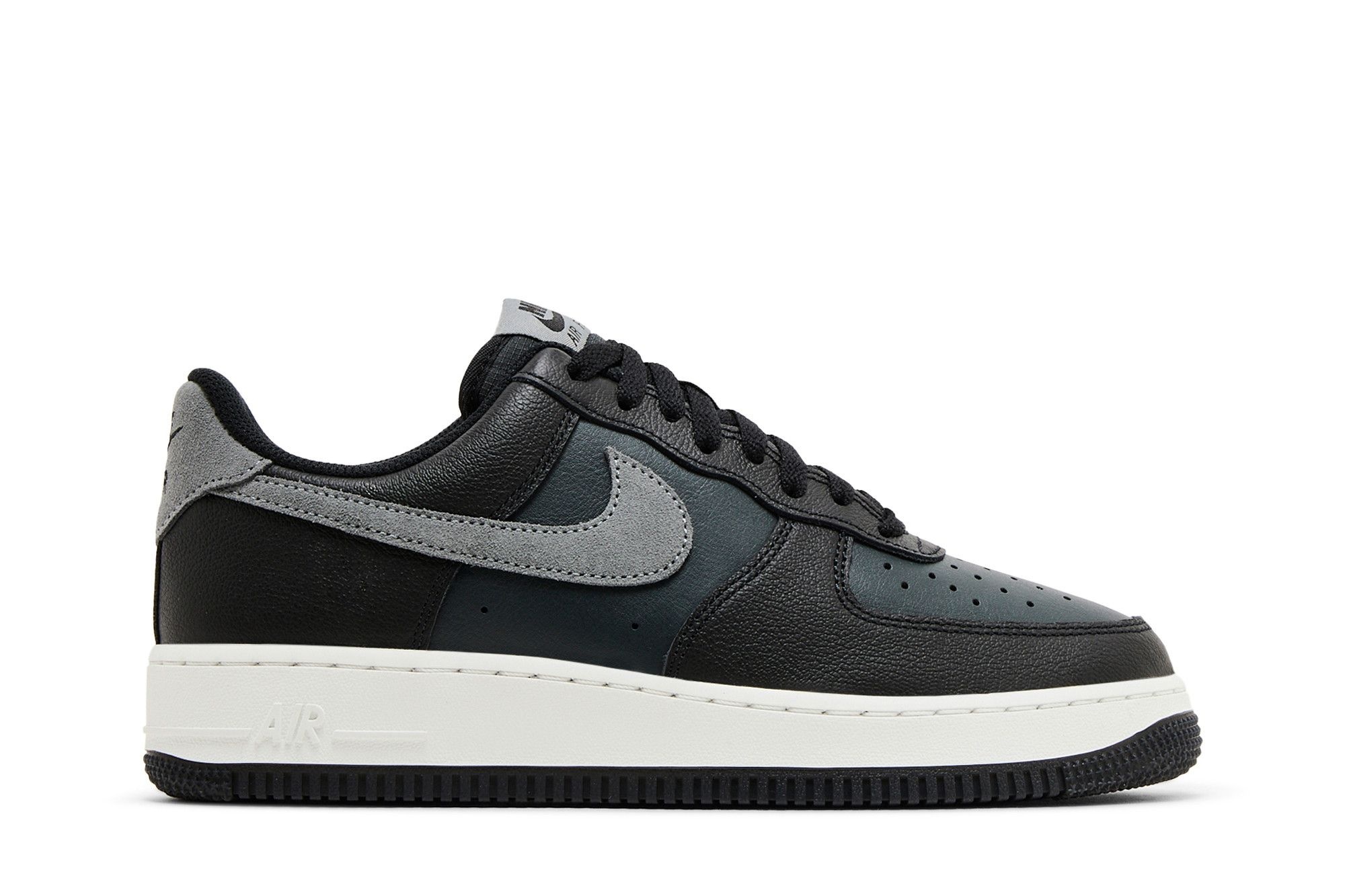 Air Force 1 '07 LV8 'Smoke Grey' - 1