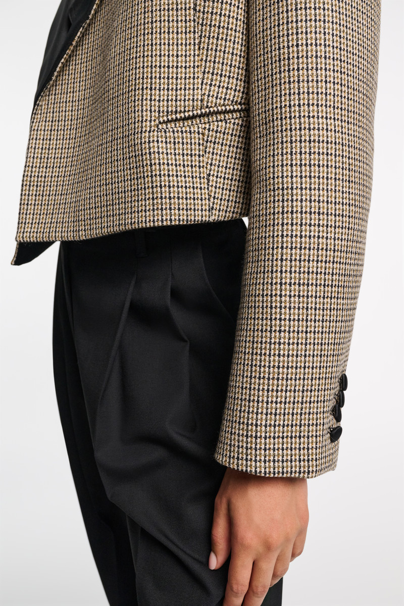GRAPHIC ELEGANCE jacket 6