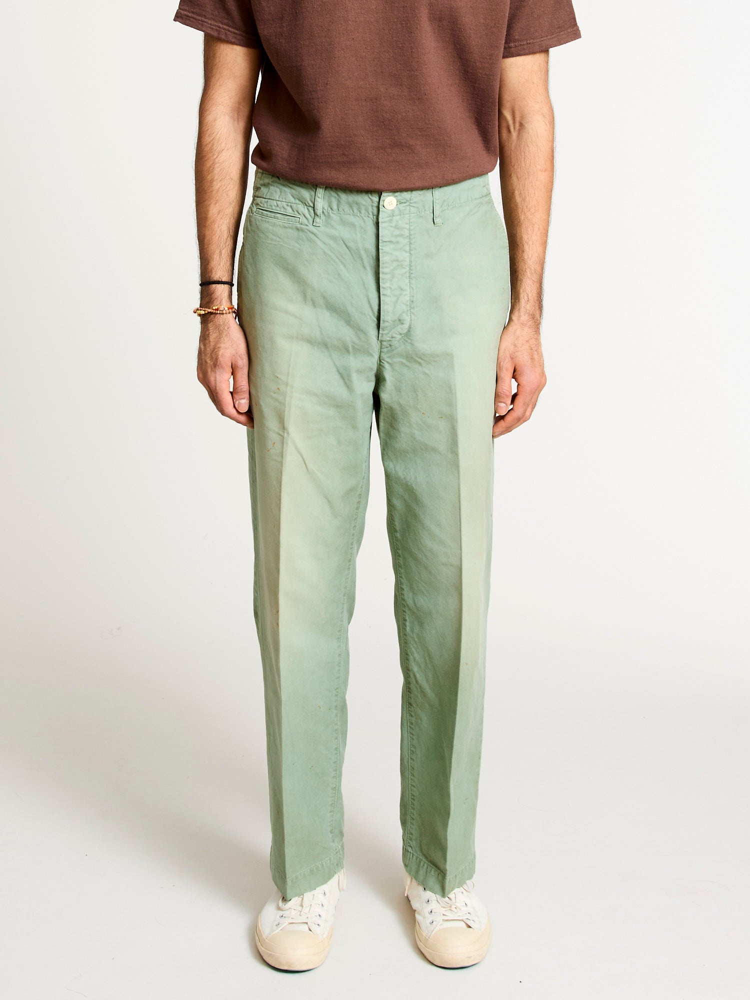 Damaged Field Chino Pants in Green - 2