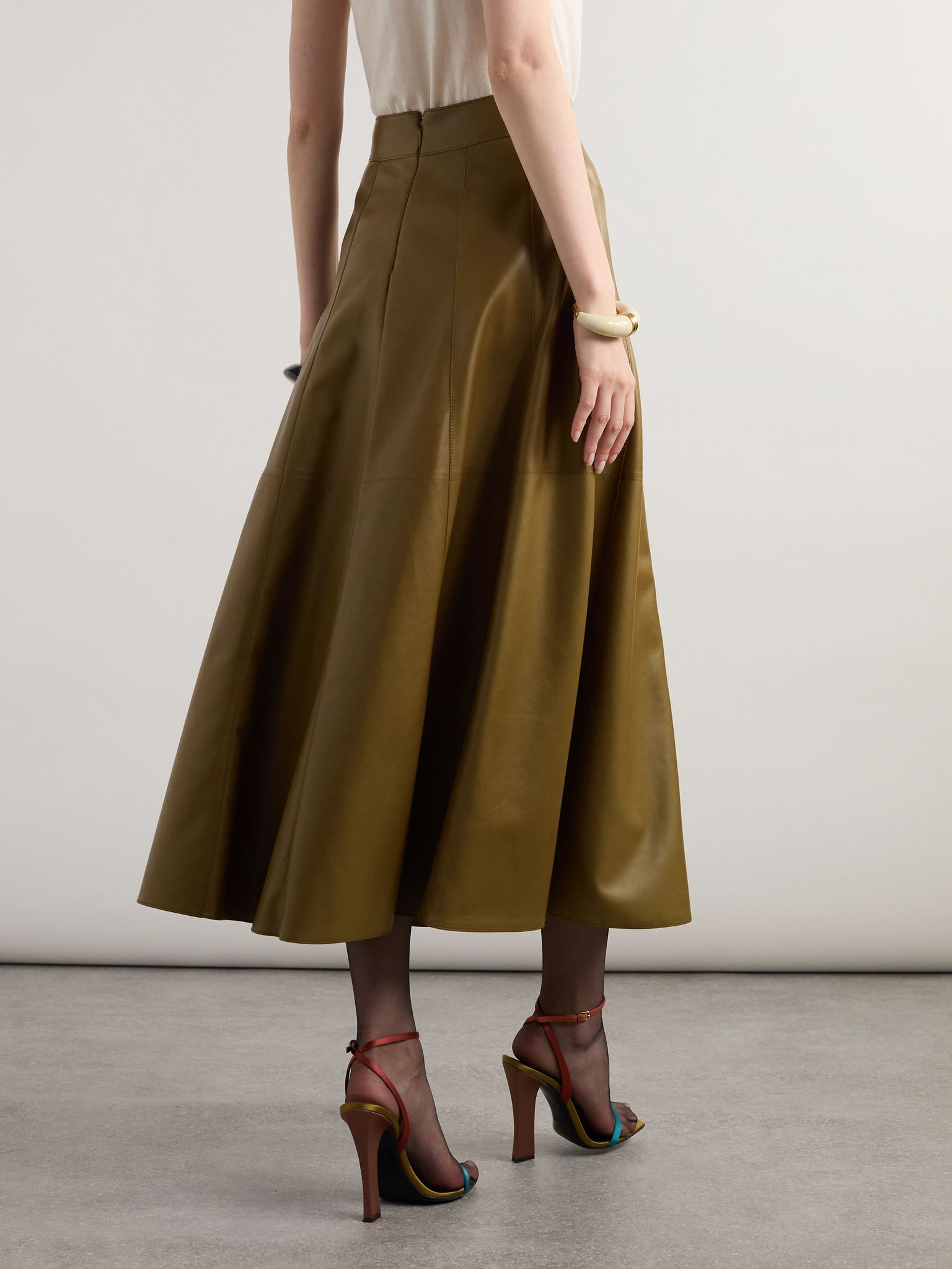 Paneled pleated leather midi skirt Green - 4