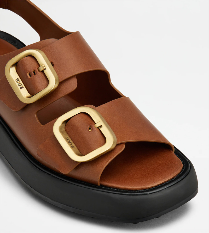 SANDALS IN LEATHER - BROWN 4