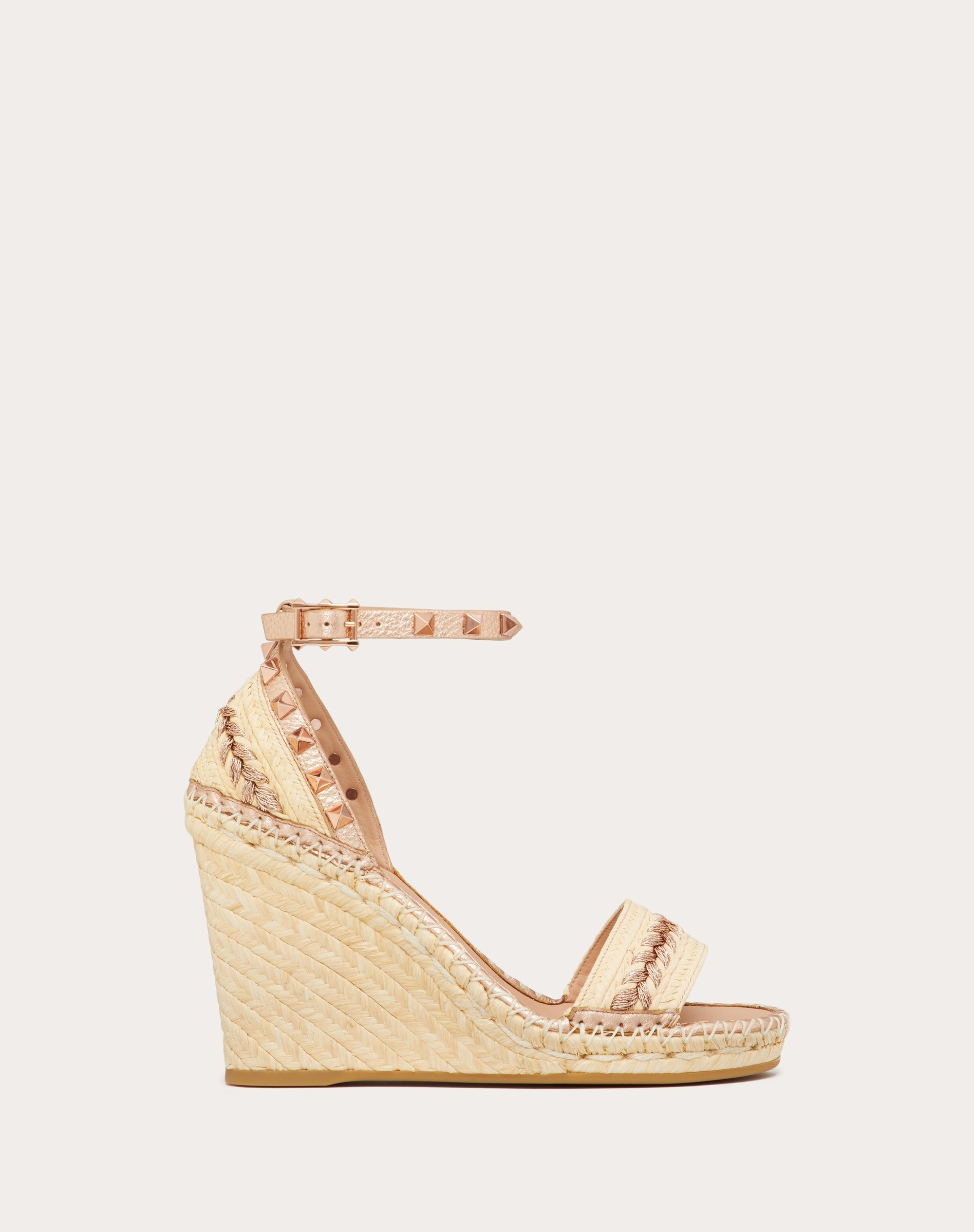 ROCKSTUD DOUBLE RAFFIA WEDGE SANDAL WITH TONE-ON-TONE STUDS 105MM - 1