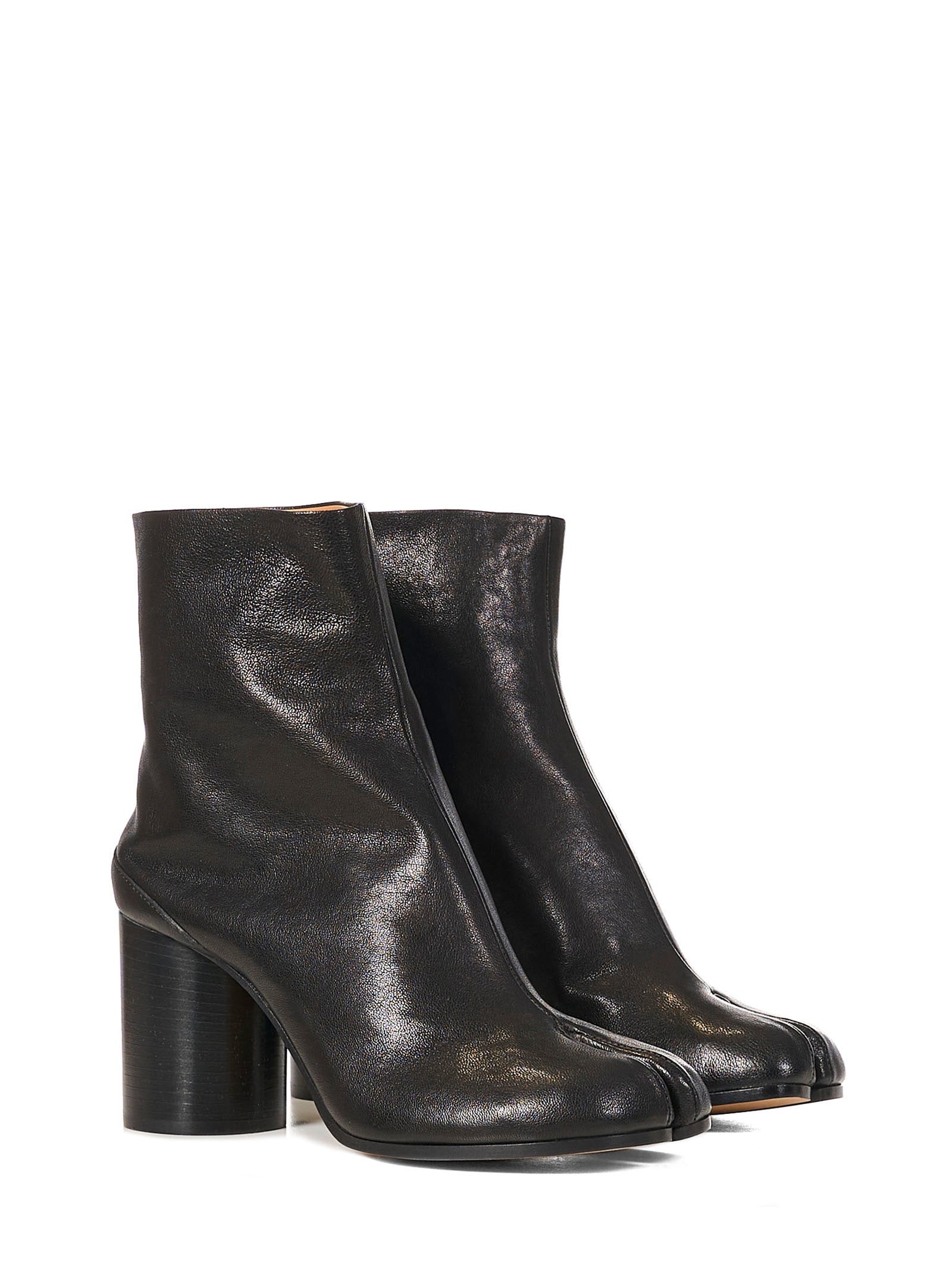 Black vintage leather ankle boots with Tabi split-toe and cylindrical heel. - 2
