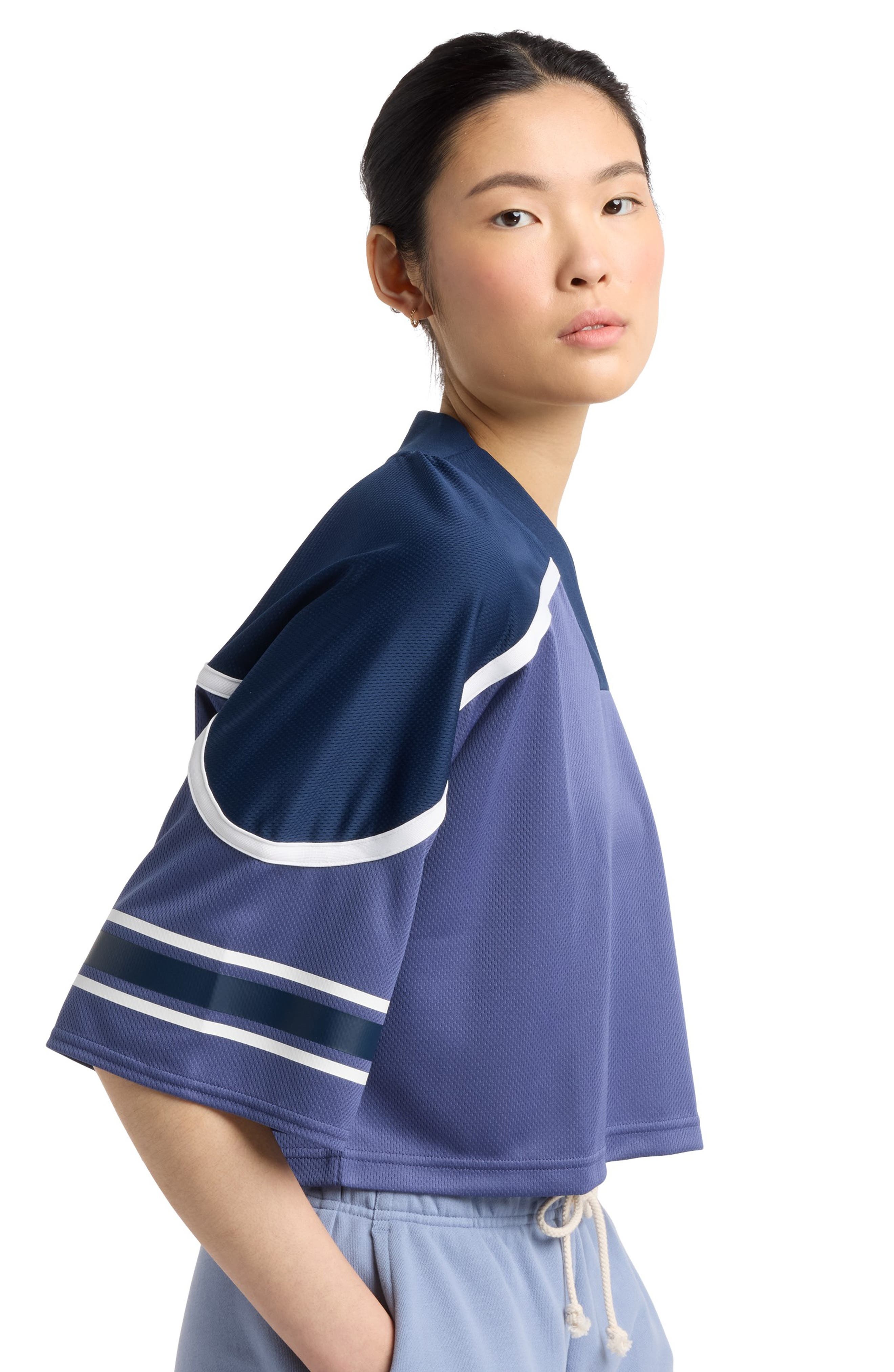 New Balance Oversize Crop Jersey Mesh V-Neck T-Shirt in Dream State at Nordstrom - 7