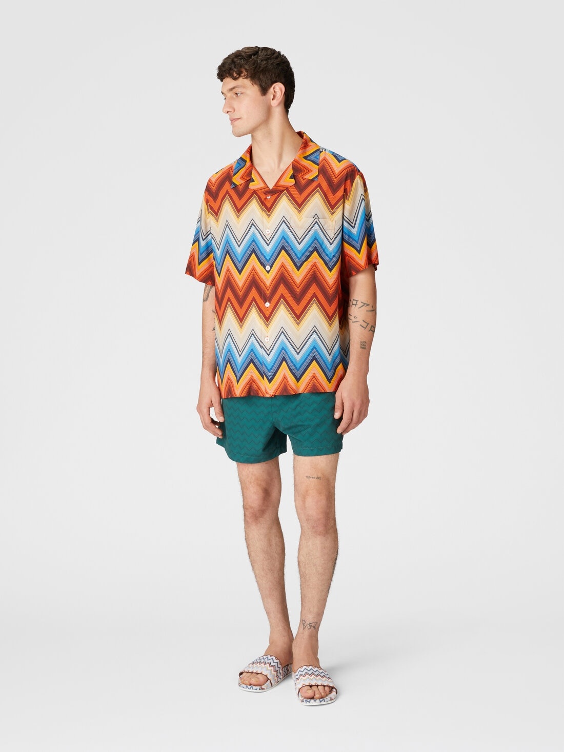 Viscose bowling shirt with macro zigzag and breast pocket - 2