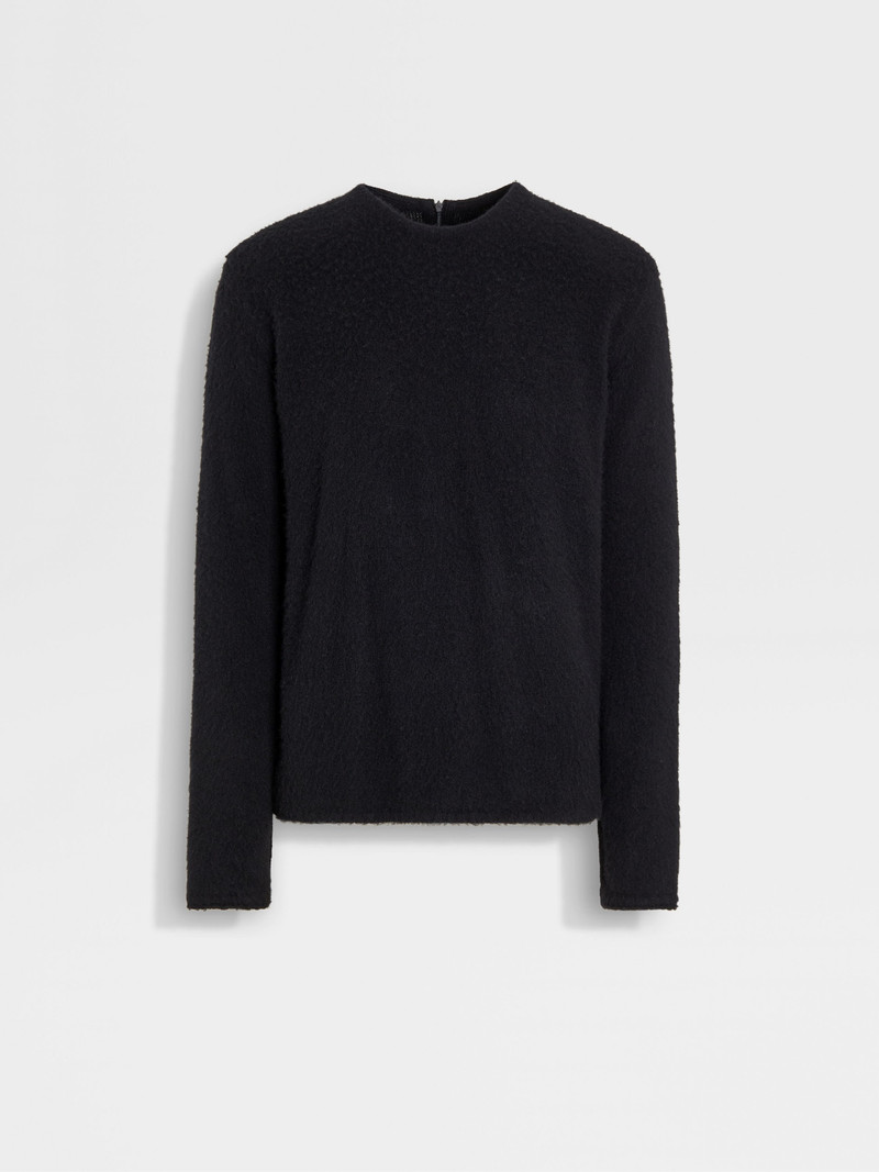 BLACK OASI CASHMERE CREWNECK 1
