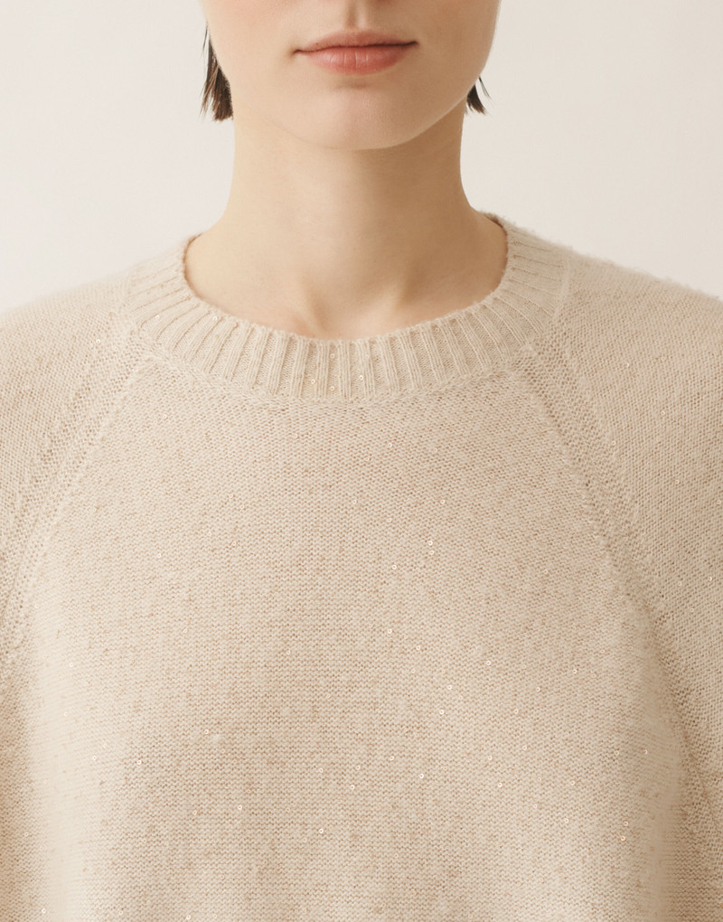 Wool and silk cape with sequins 5