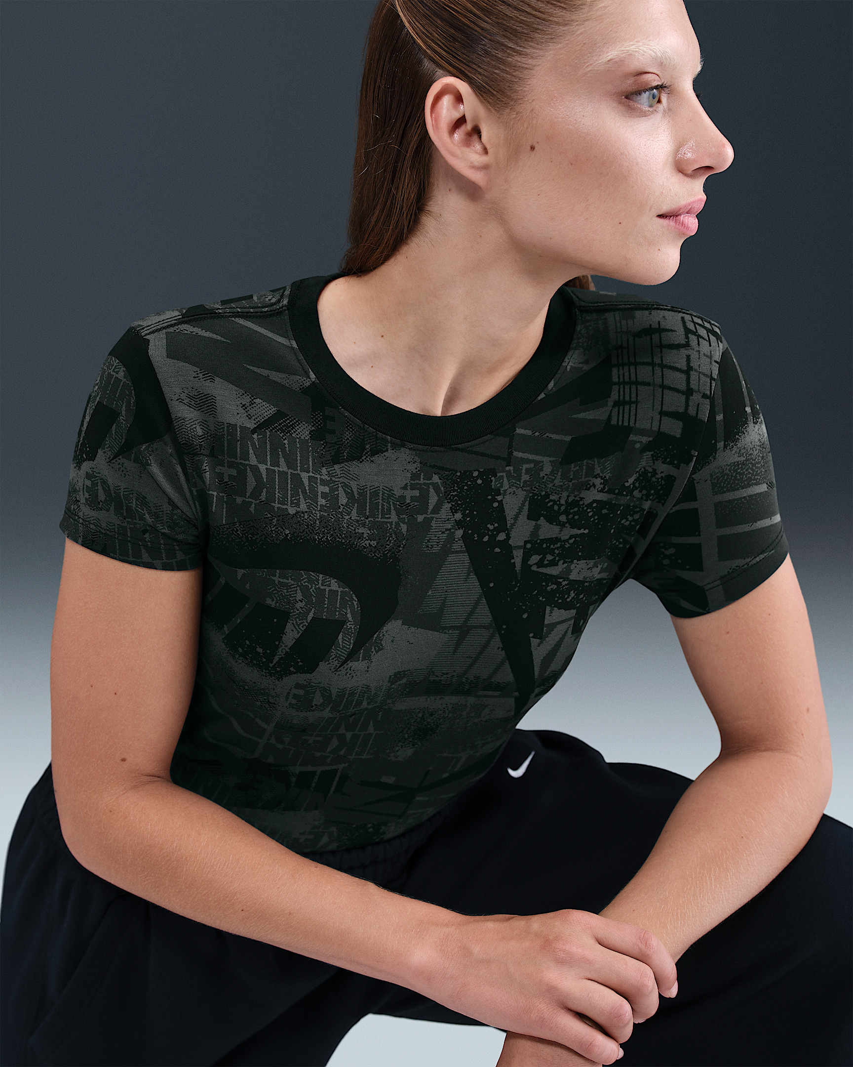 Nike Sportswear Women's Slim T-Shirt - 3