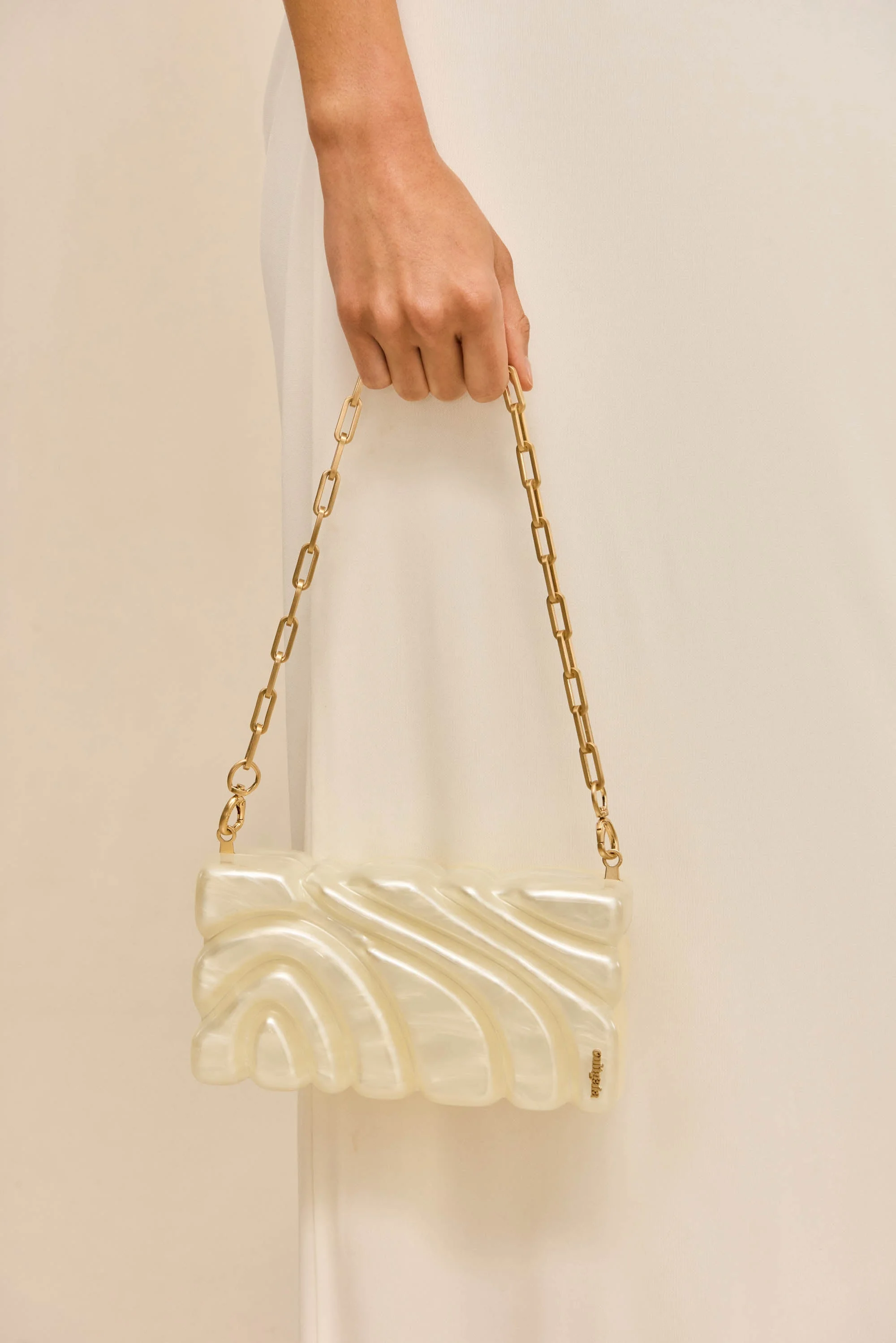 AURA CLUTCH - 1