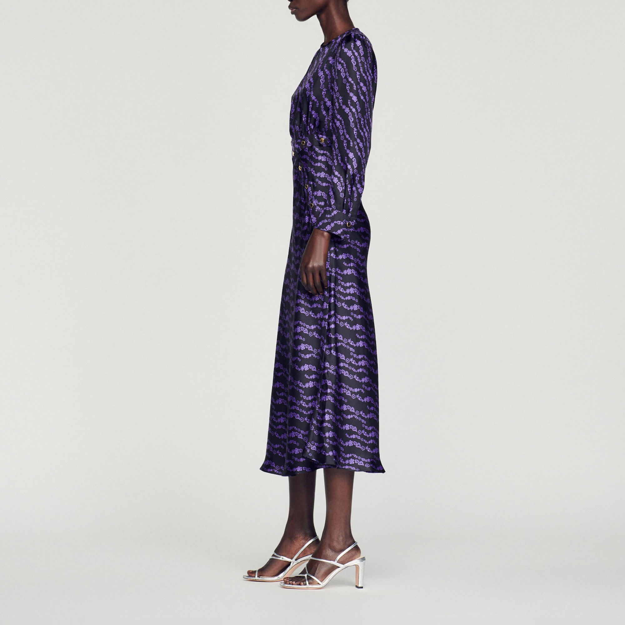 Long flowing dress - 7