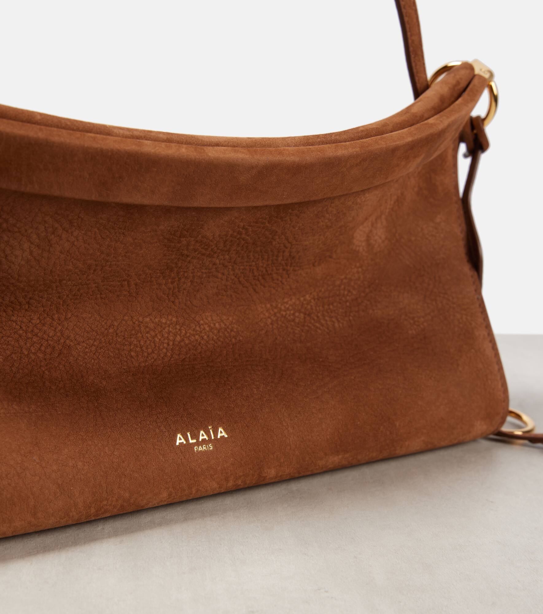 Curve Medium leather shoulder bag - 6
