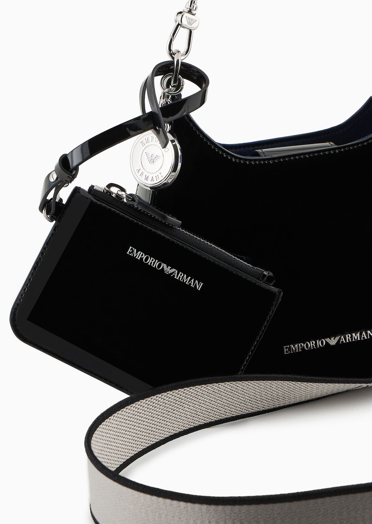 Small hobo shoulder bag in patent leather with chain strap - 6