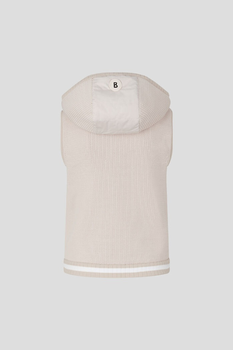 Maxima Knitted waistcoat in Sand 7