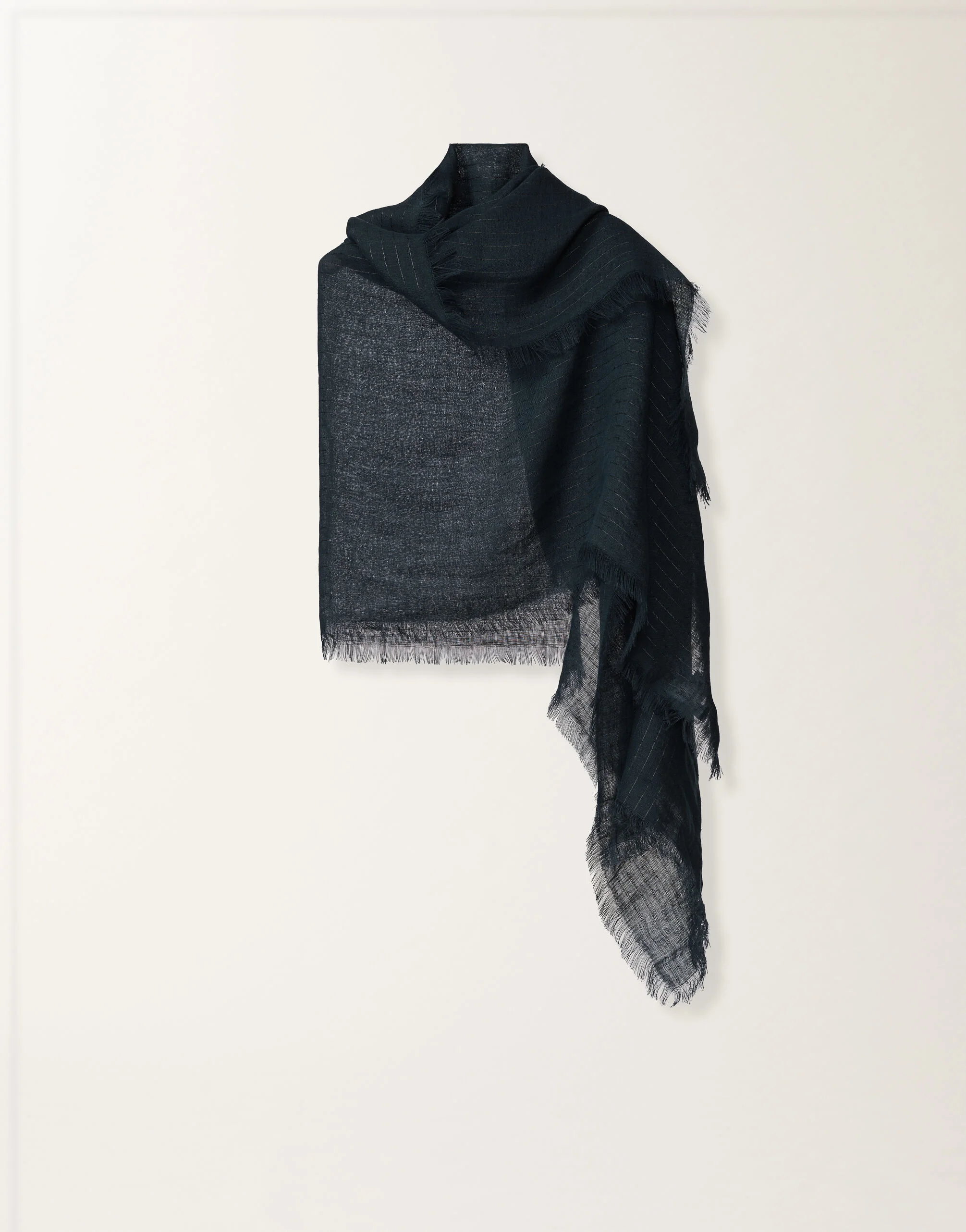 Linen stole with sequins - 1