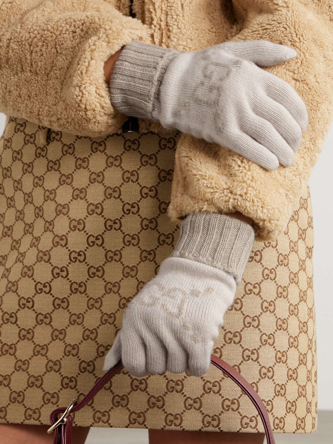 GUCCI GG cashmere jacquard gloves | REVERSIBLE