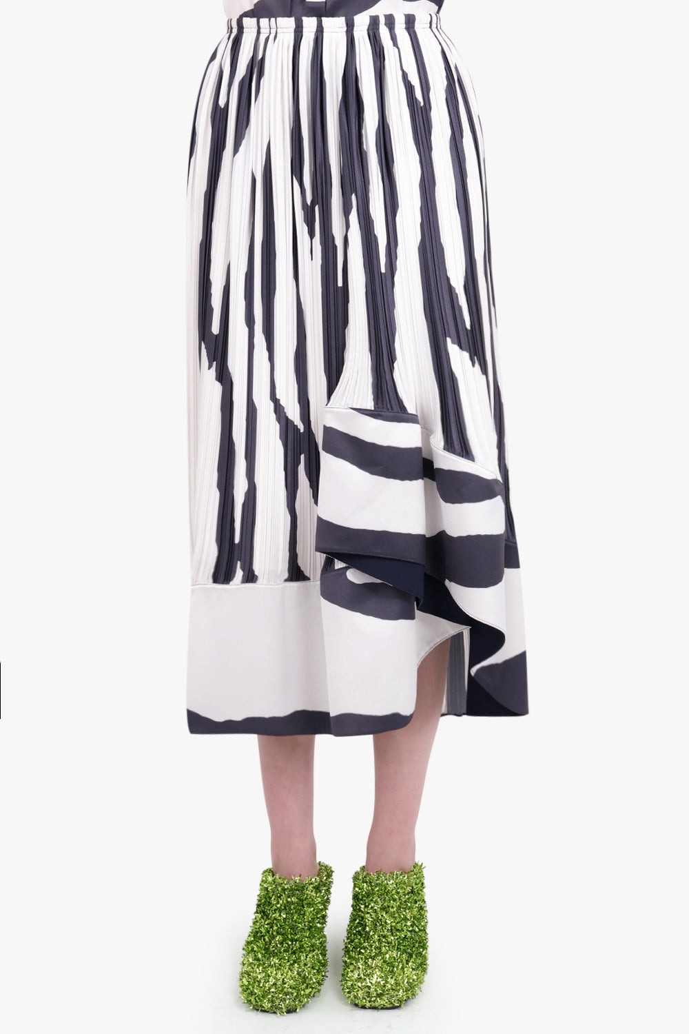 ABSTRACT PRINT ASYMMETRIC MIDI SKIRT | WHITE/BLACK - 3