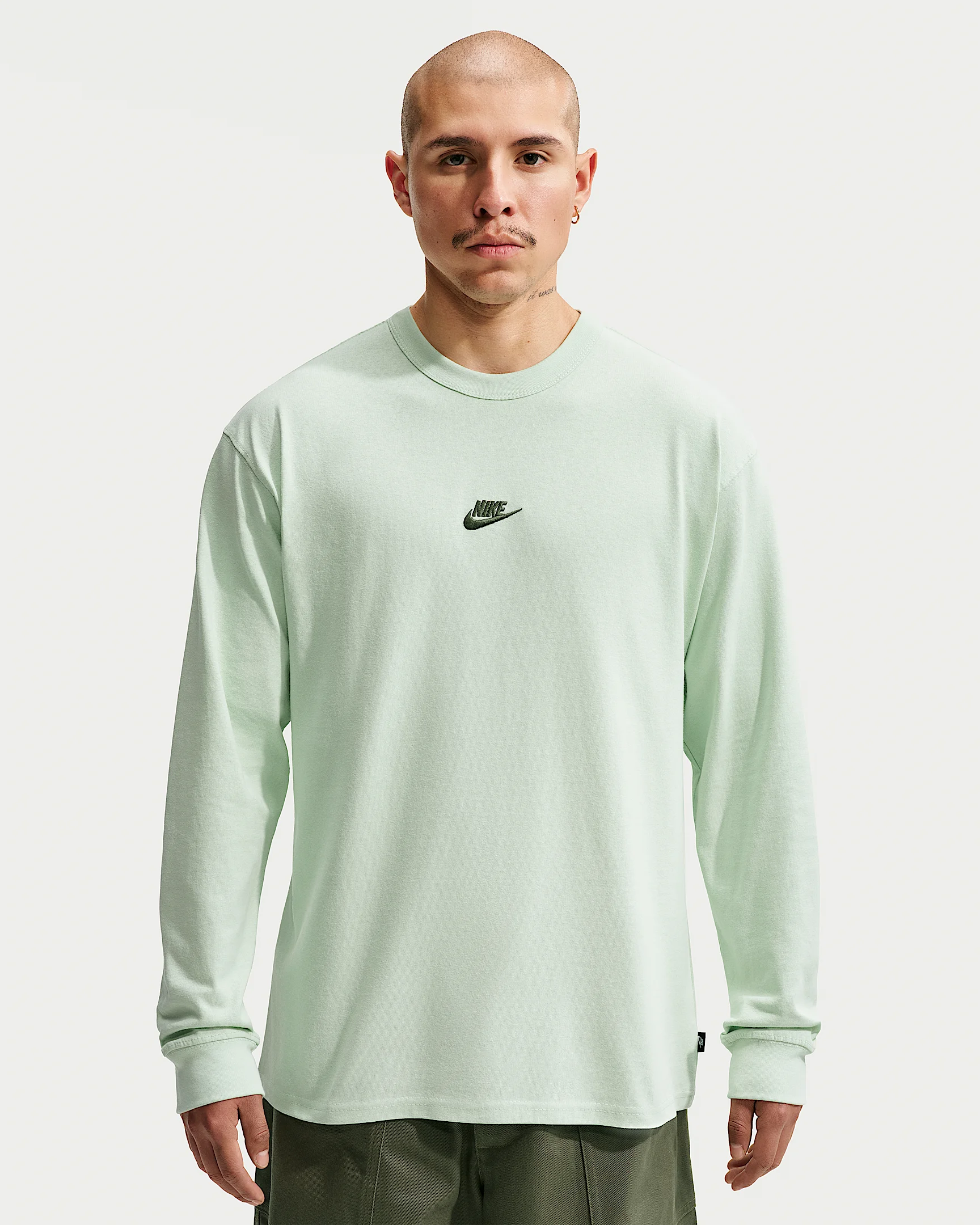Nike Sportswear Premium Essentials Men's Long-Sleeve T-Shirt - 1
