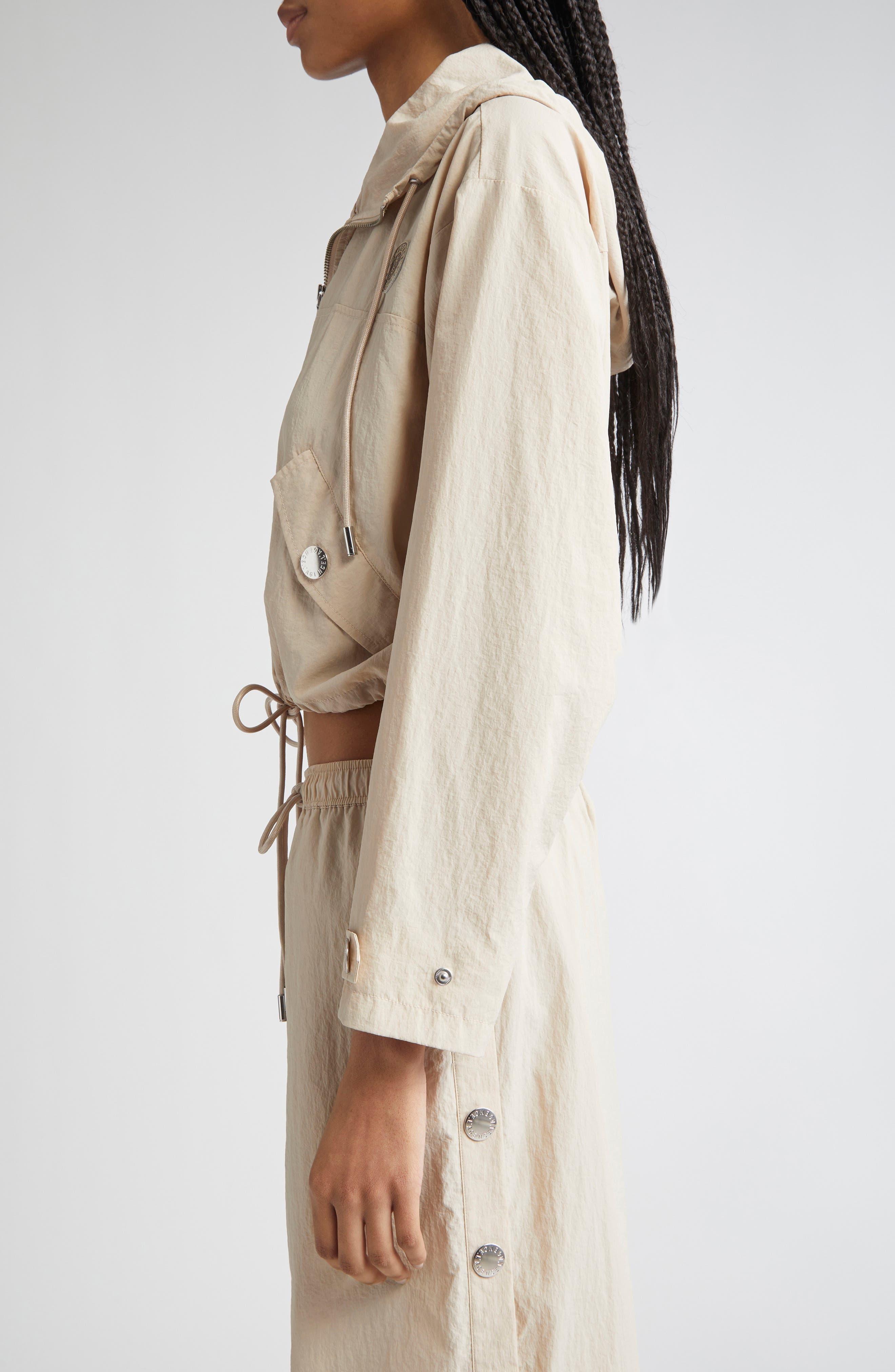 L'AGENCE Bronwyn Water Repellent Crop Anorak in Cement at Nordstrom - 4